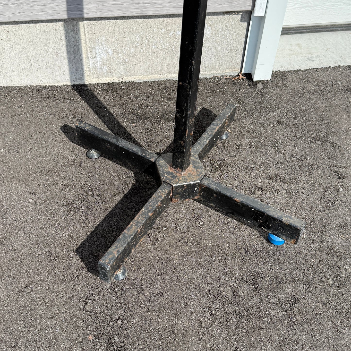 Metal Coat Tree Stand