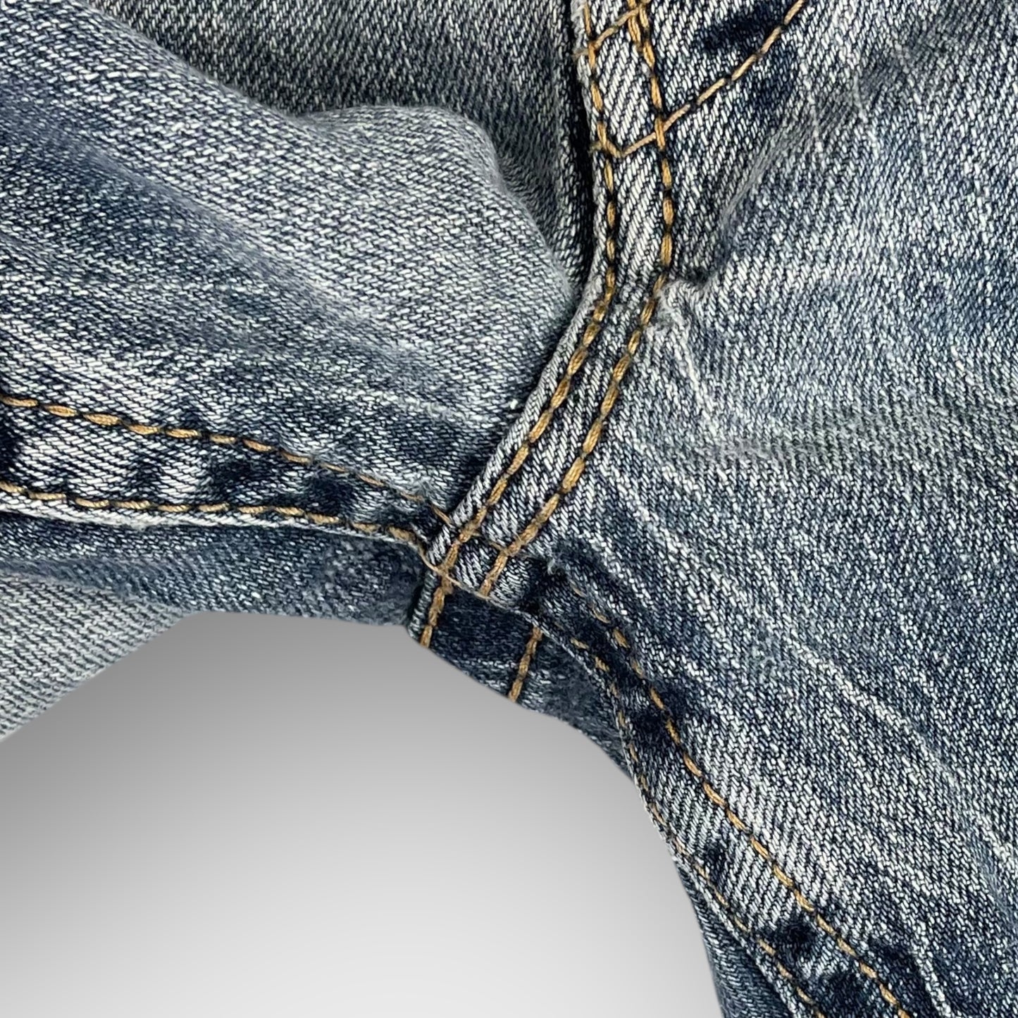 Silver "Eddie" distressed jean