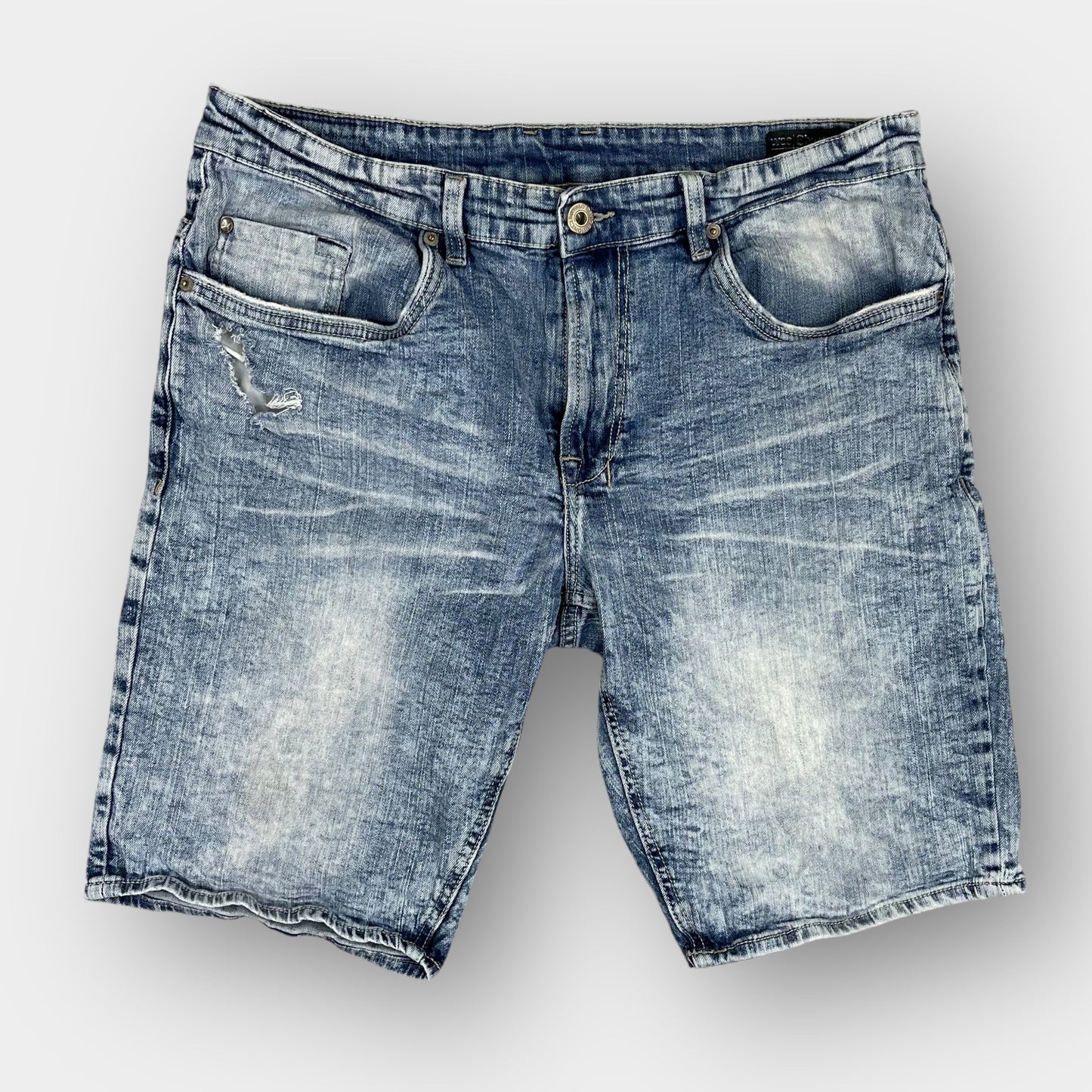 Buffalo distressed denim short