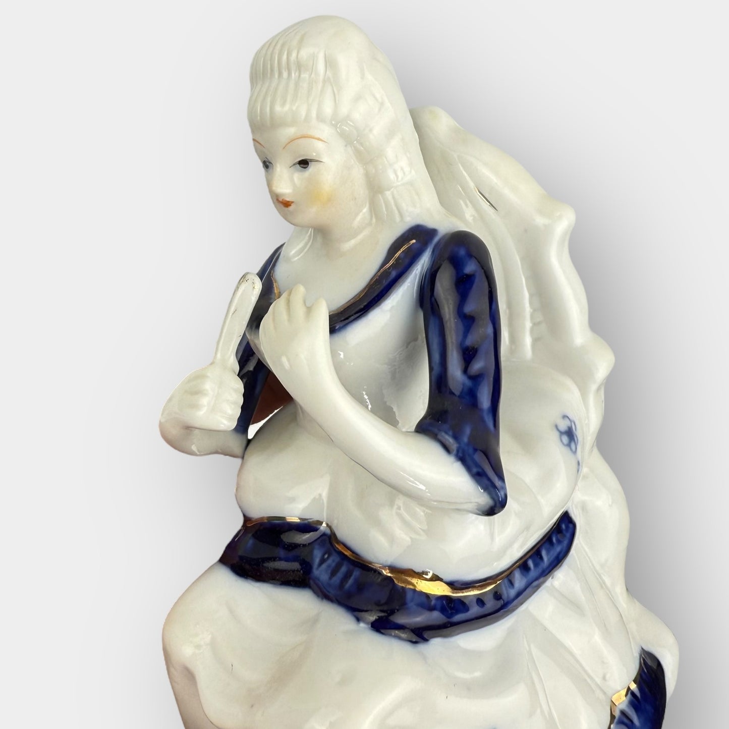 Porcelain Couple Figurine Set