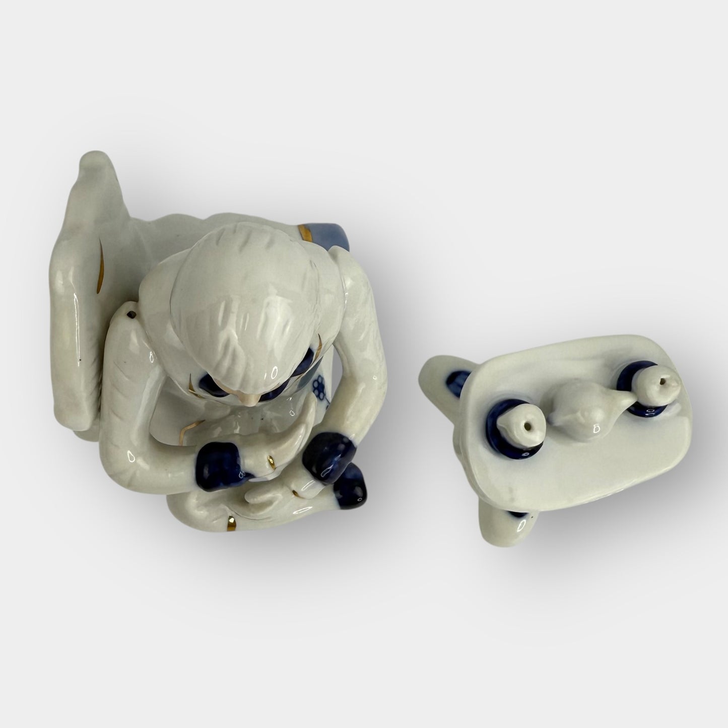 Porcelain Couple Figurine Set