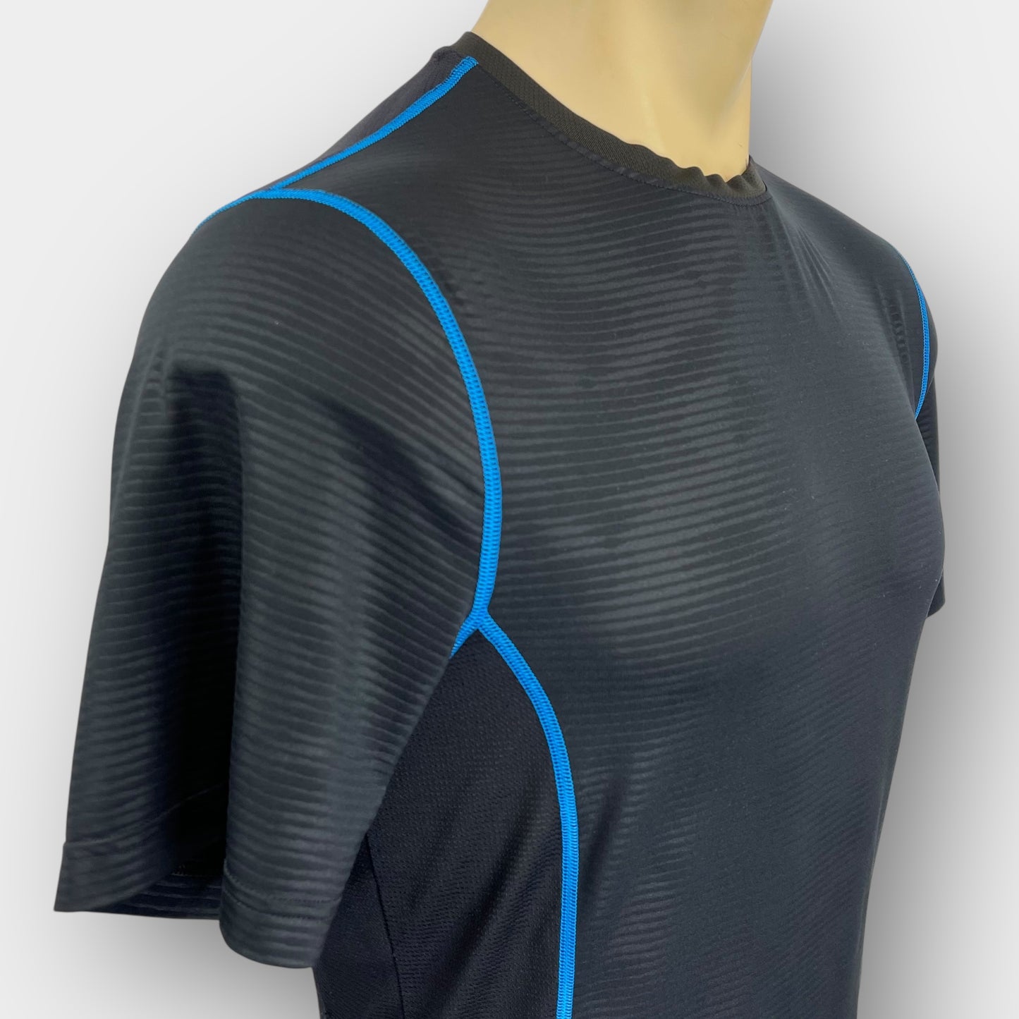 Under Armour Fitted dri-fit t-shirt