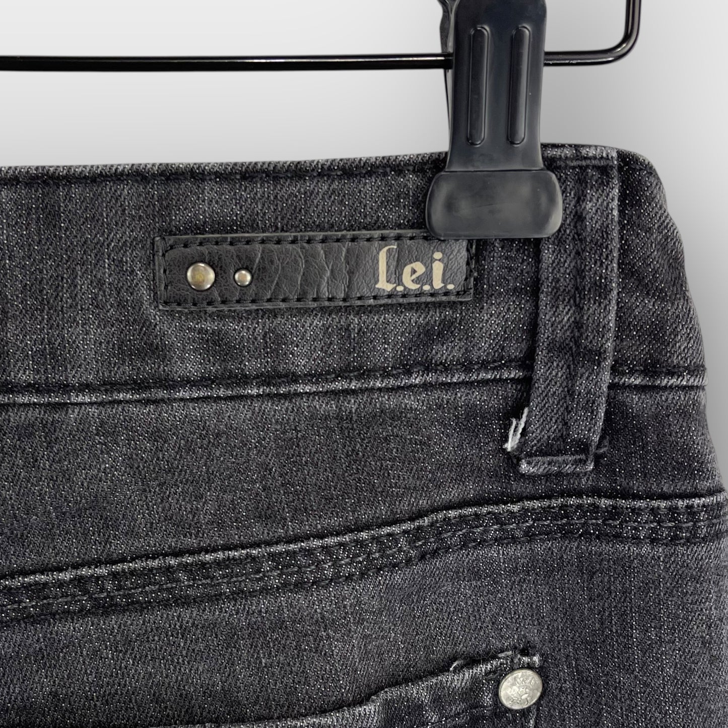 L.E.I Ashley Lowrise Skinny jean