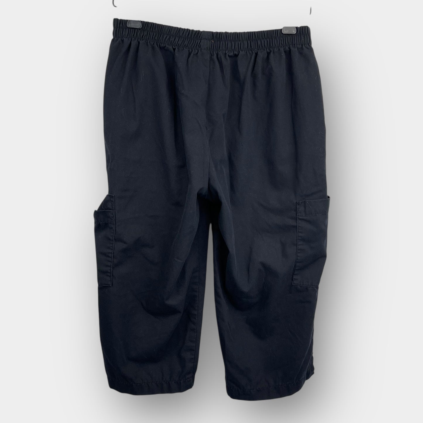 White Cross scrub short