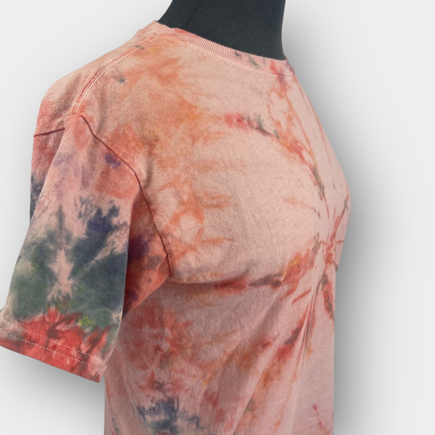 Gildan tie-dye t-shirt