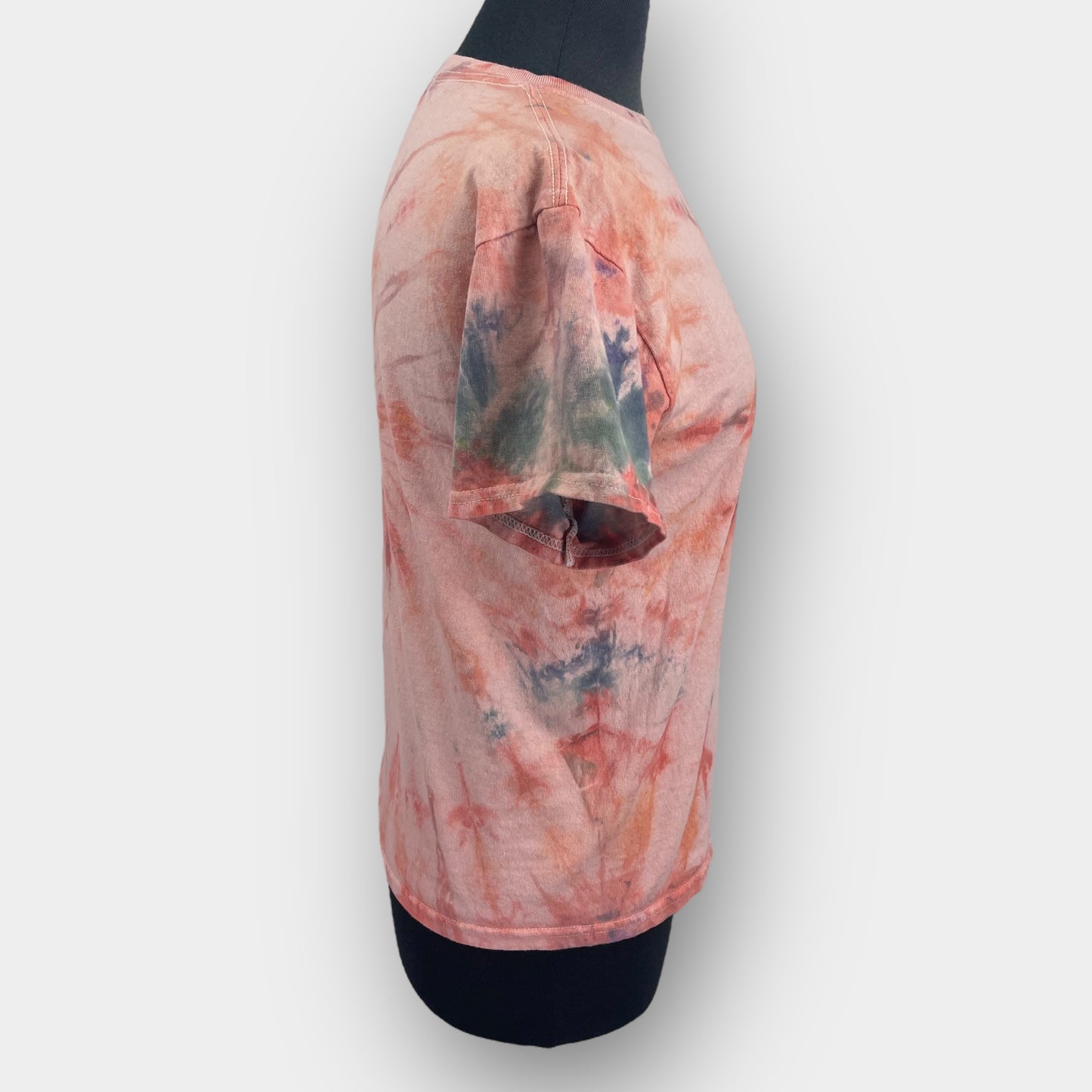 Gildan tie-dye t-shirt