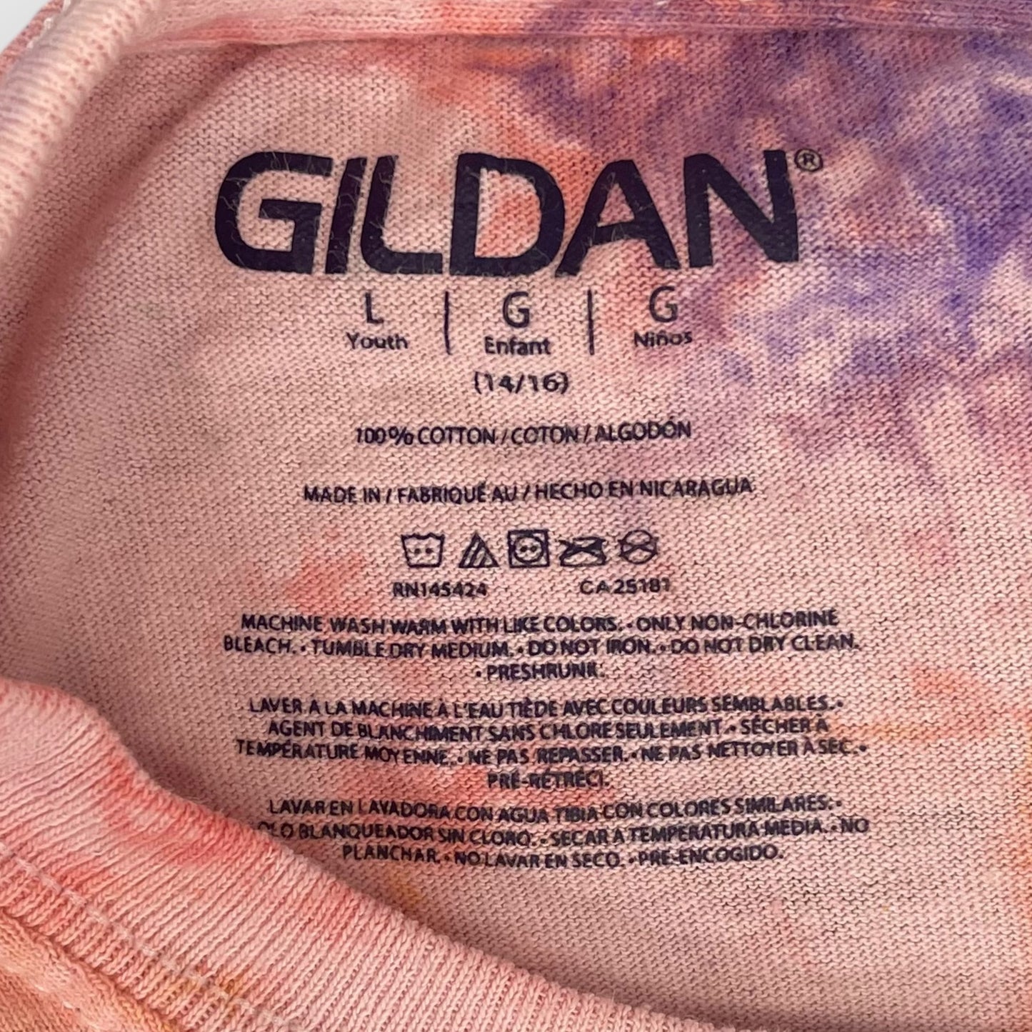 Gildan tie-dye t-shirt