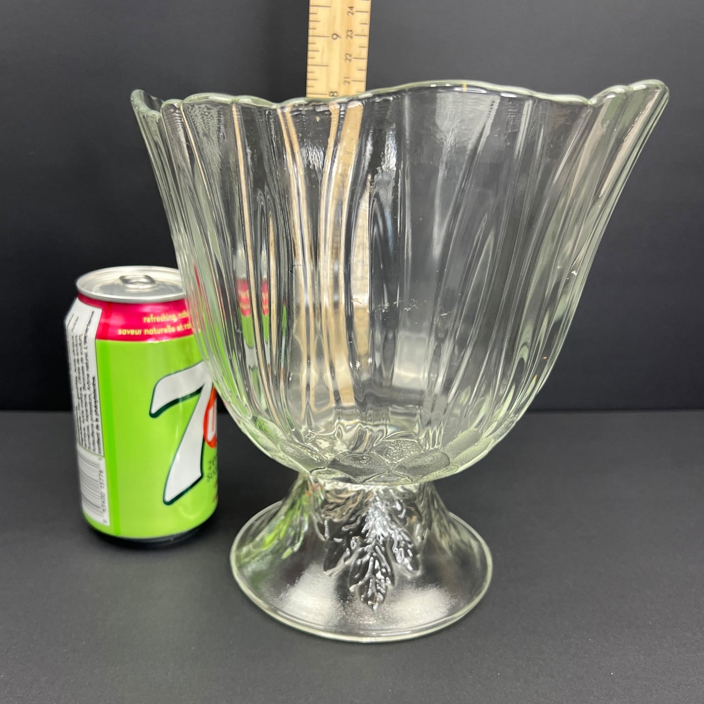 Tulip pattern pedestal vase vintage