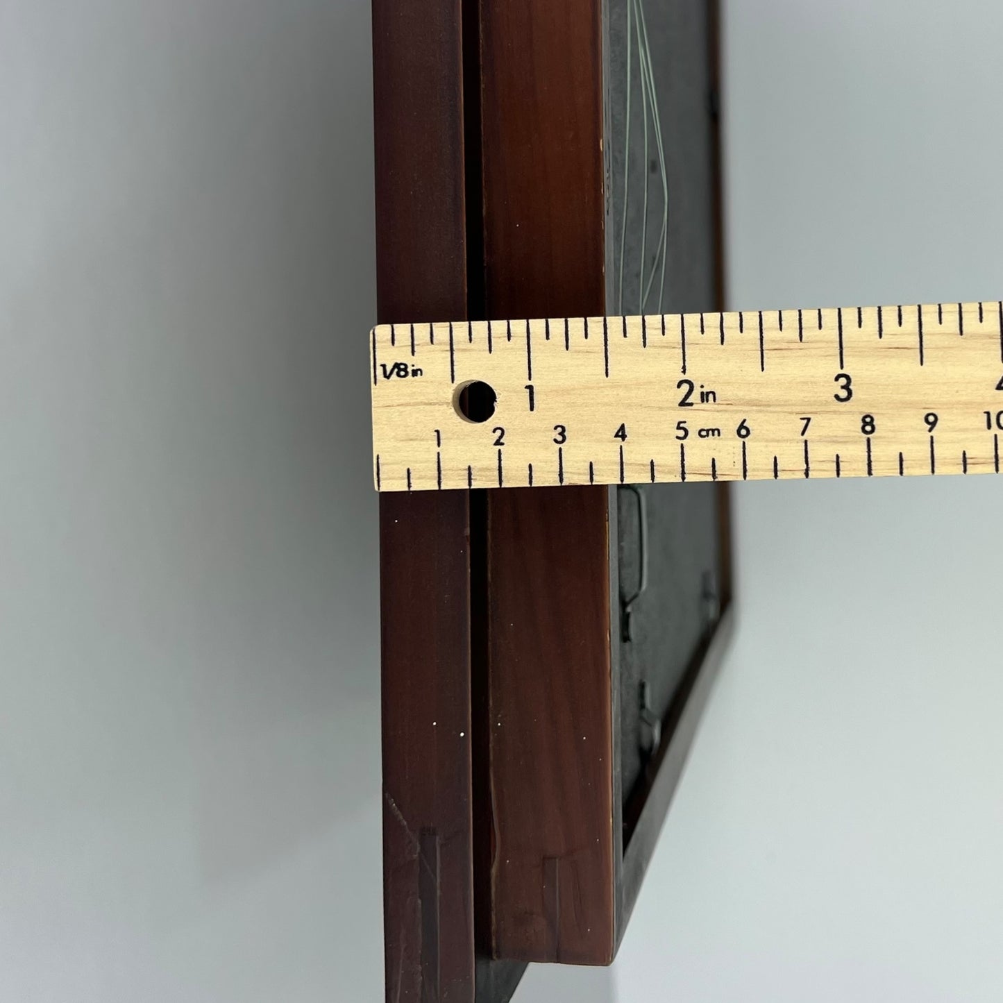 Sliding picture frame