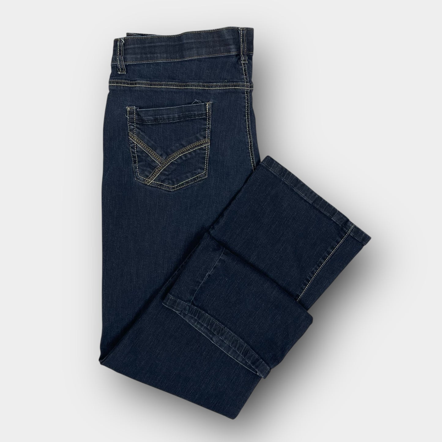 Lois straight leg jean