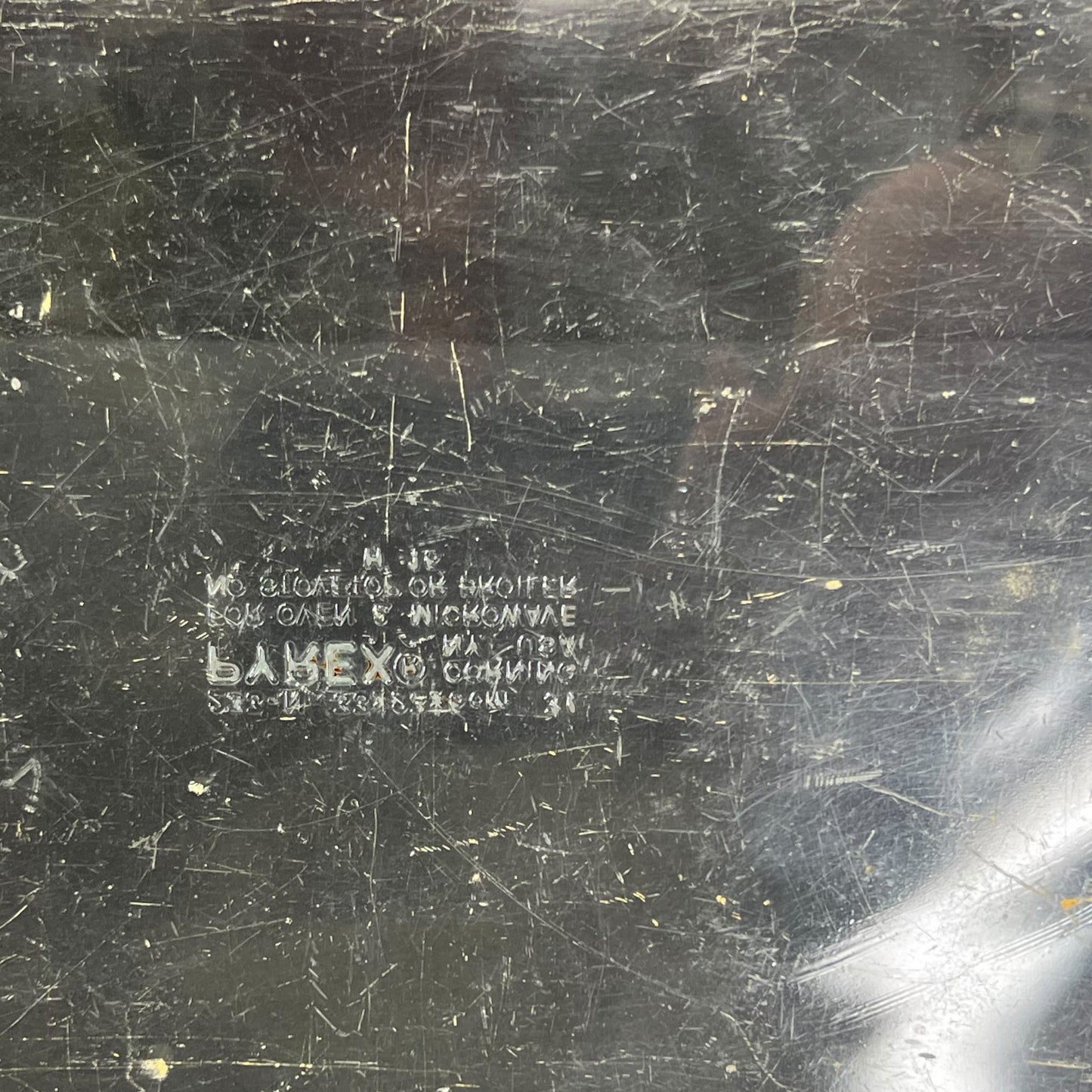 Vintage Pyrex #233-N Baking Dish