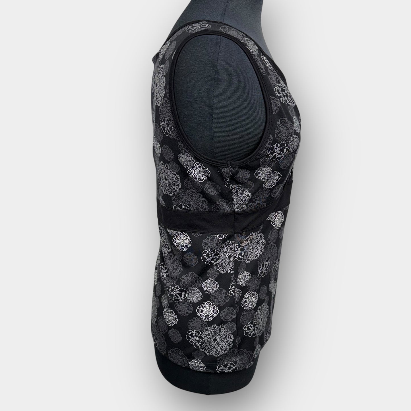 Tek Gear activewear tank