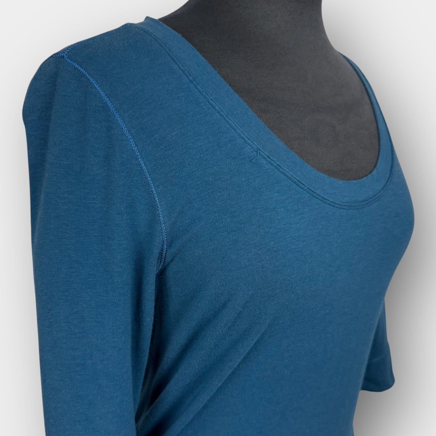 Alo 3/4 sleeve top