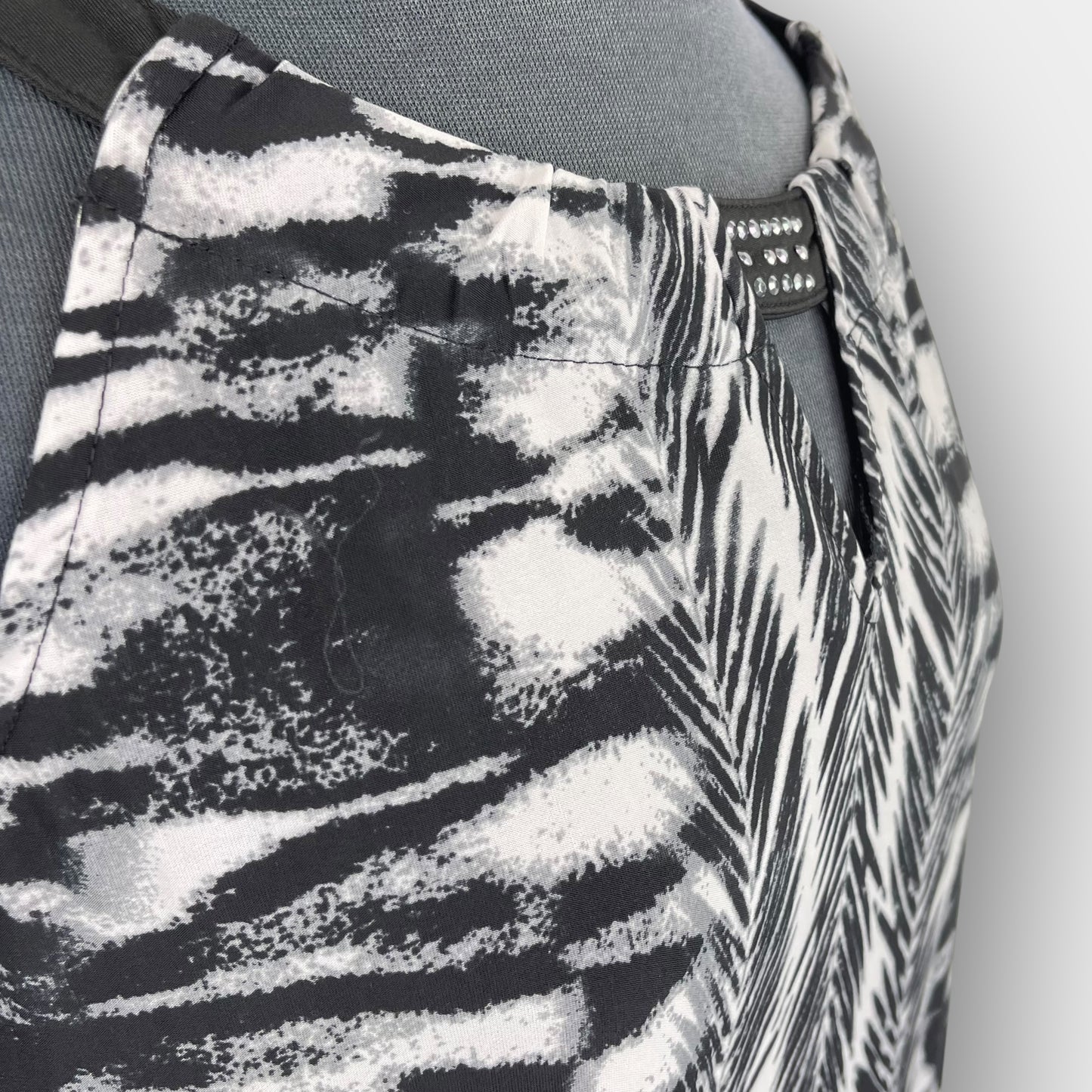 Lily Morgan sleeveless blouse