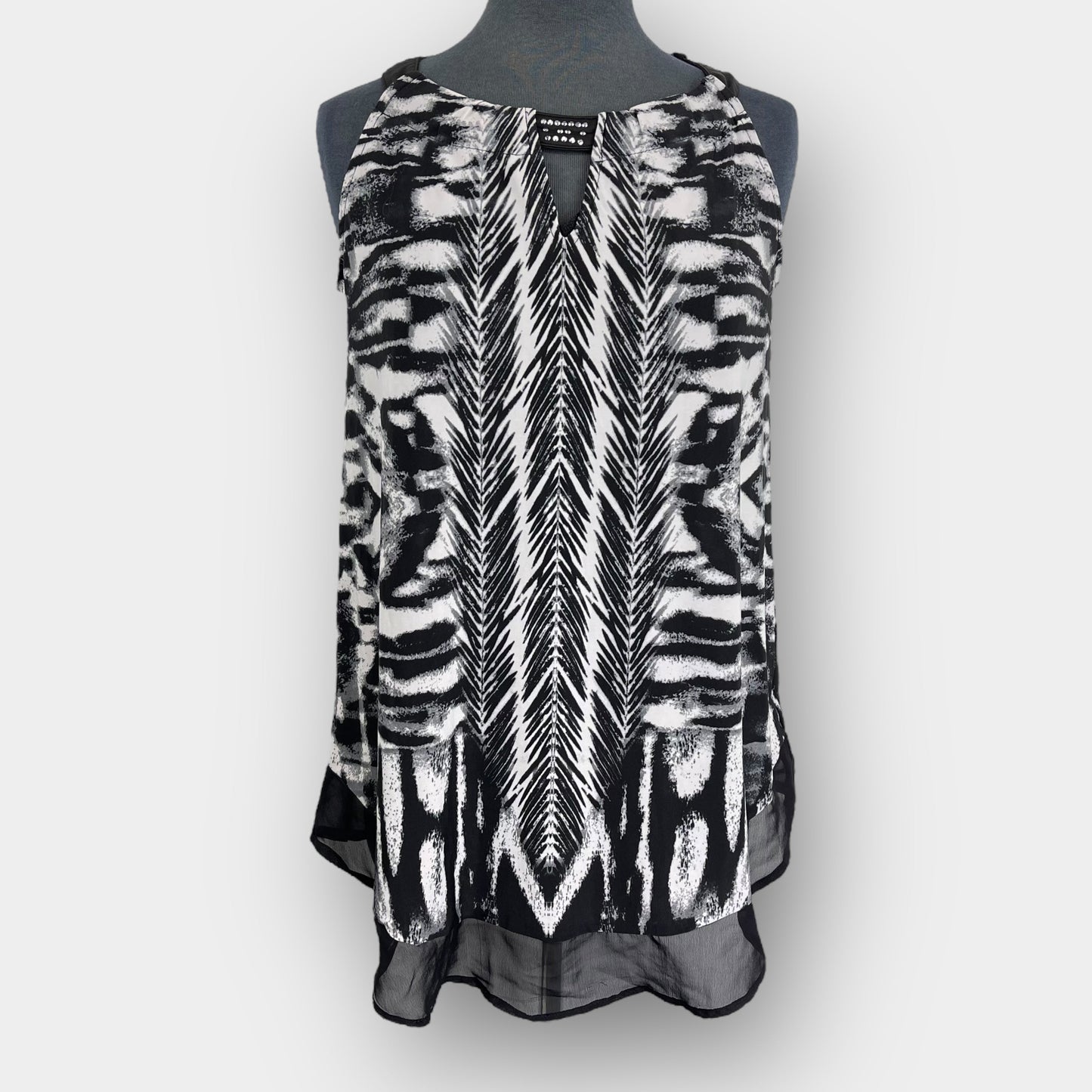 Lily Morgan sleeveless blouse