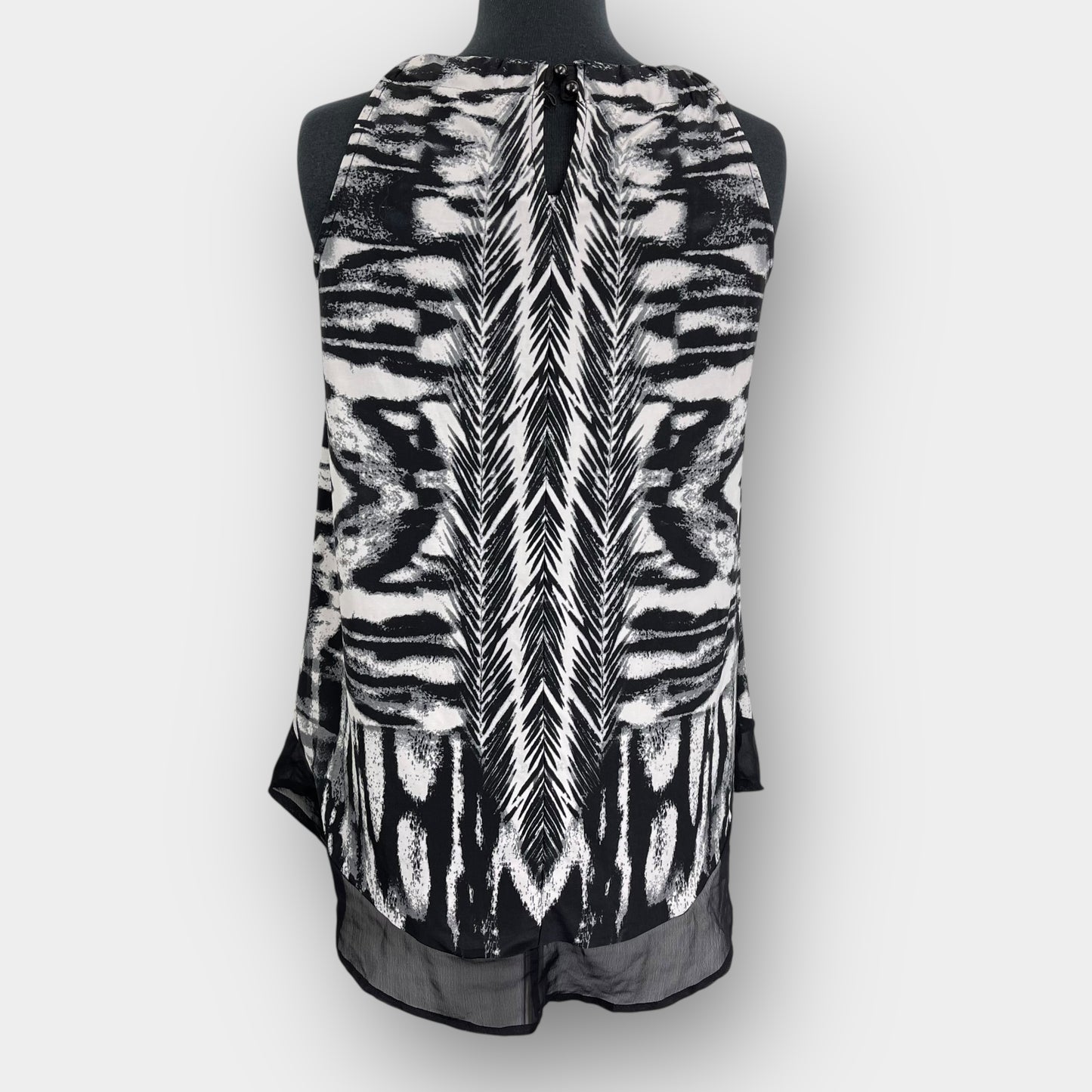 Lily Morgan sleeveless blouse