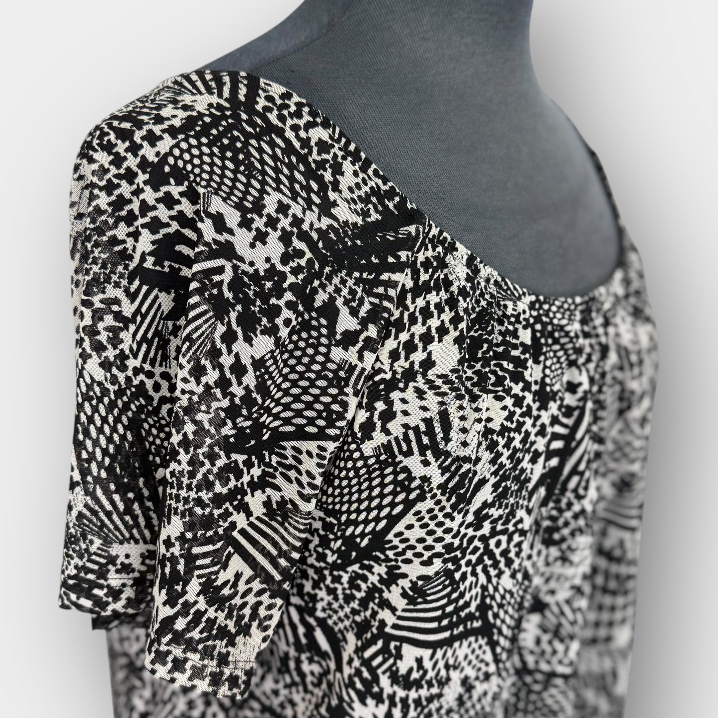 George scoop neck blouse