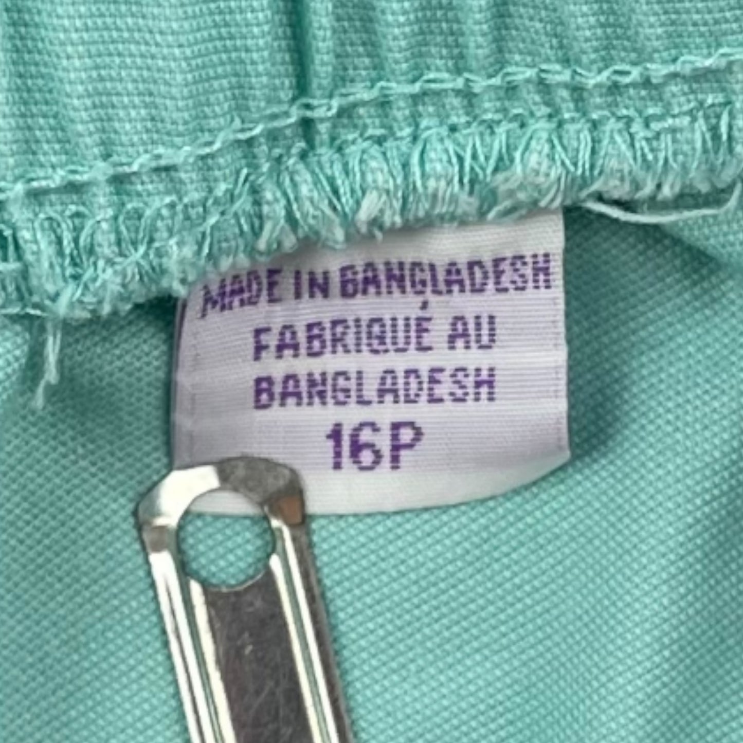 Alia Petite Capri