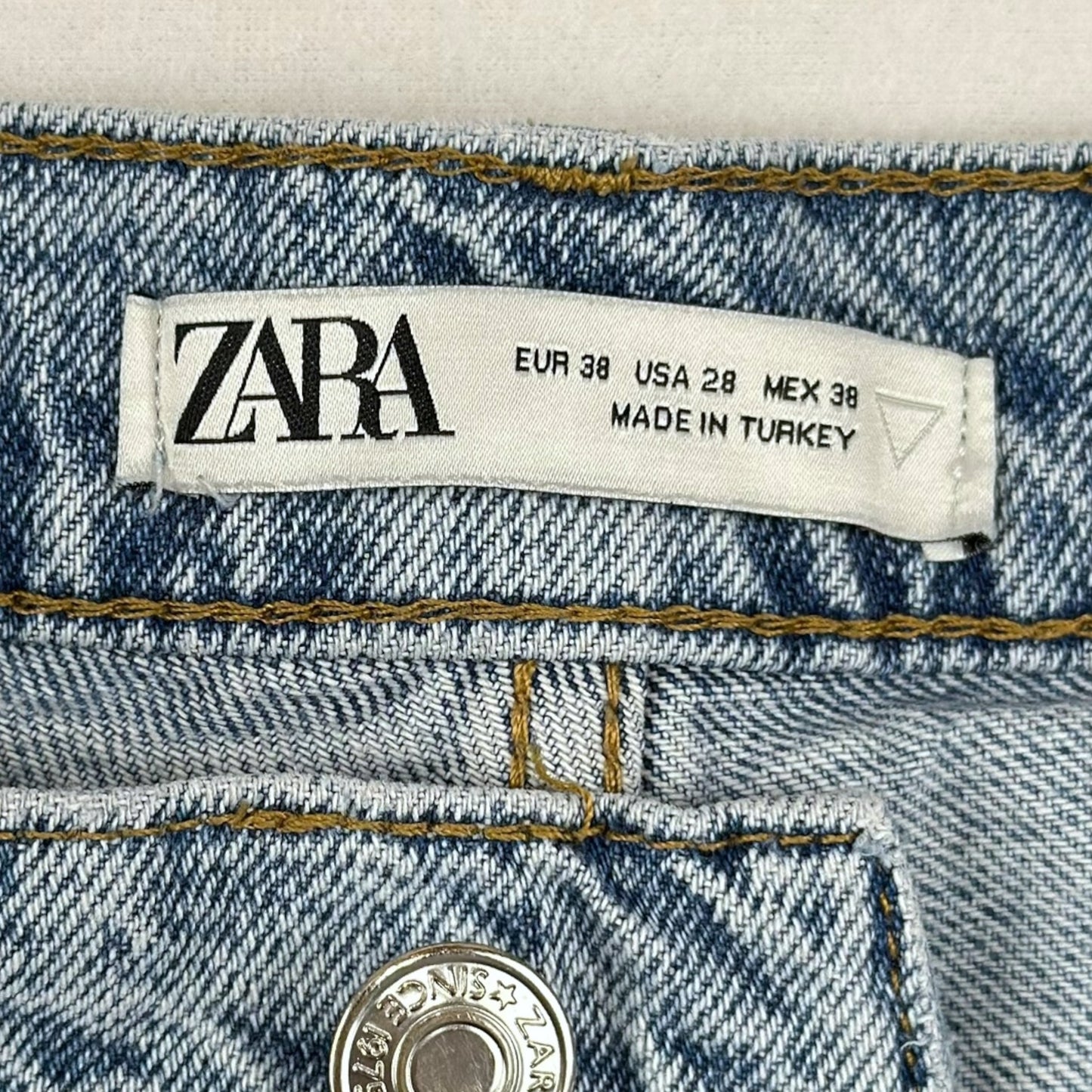 ZARA Button-fly Jeans