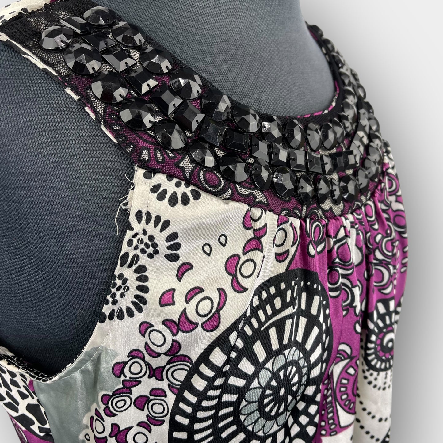 Simply Irresistible sleeveless blouse
