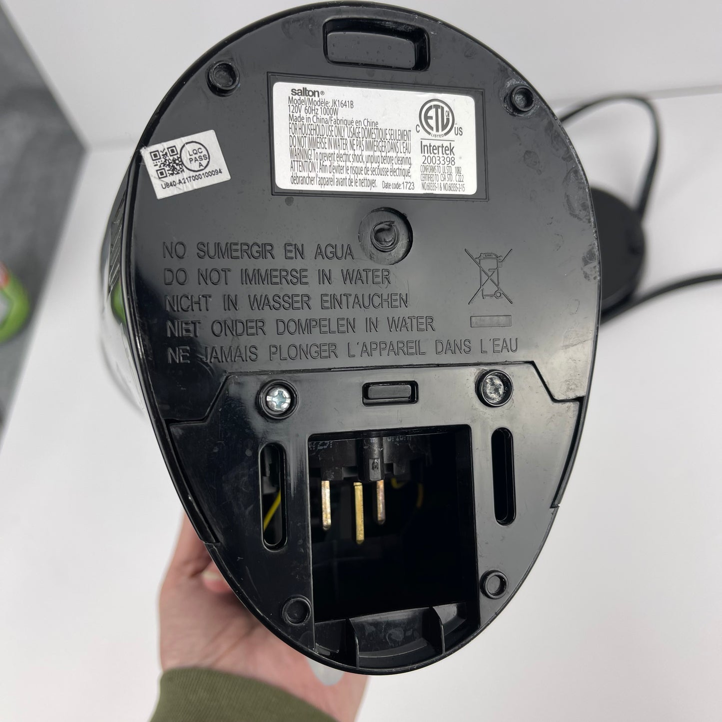 Salton cordless kettle