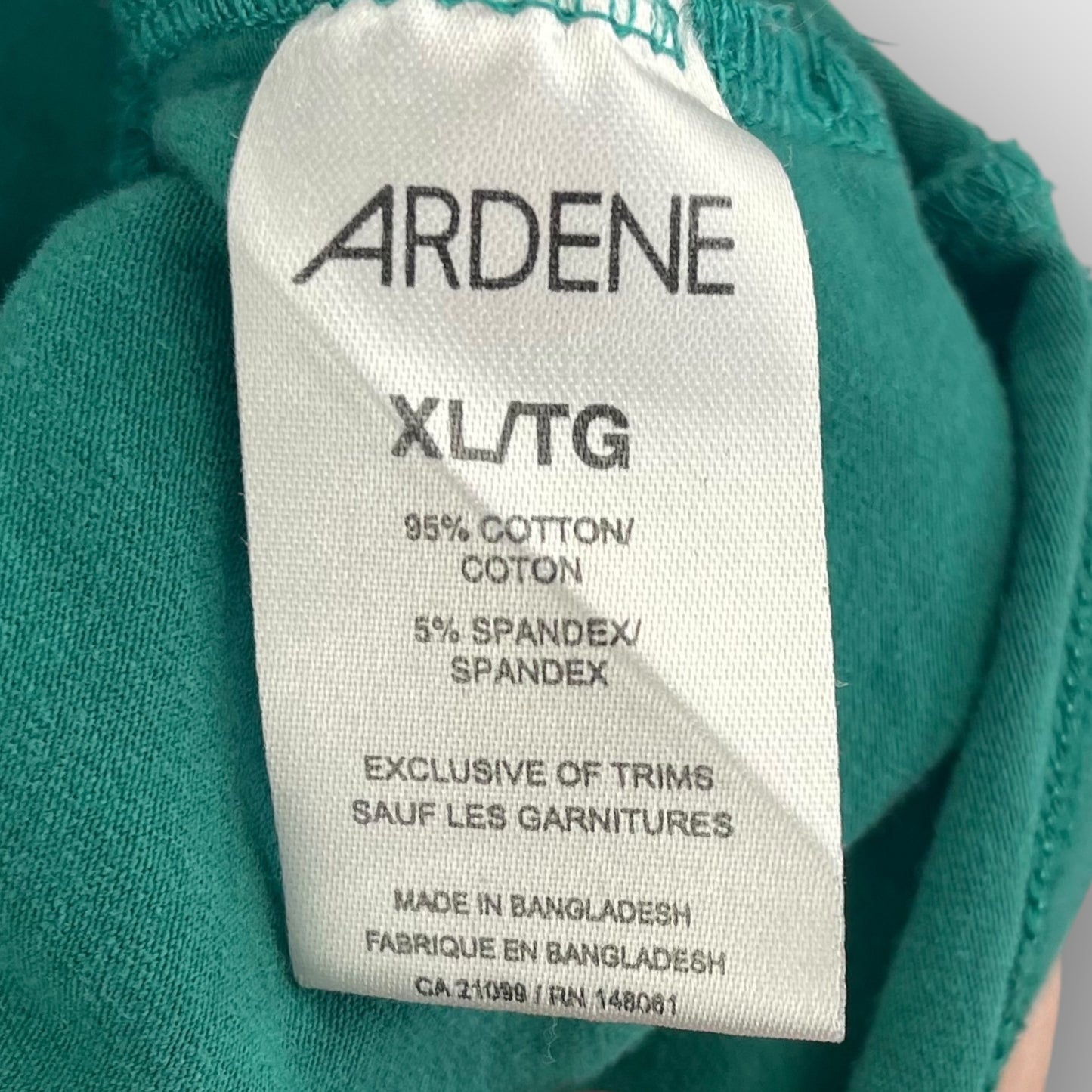 Ardene Basic scoop neck tee