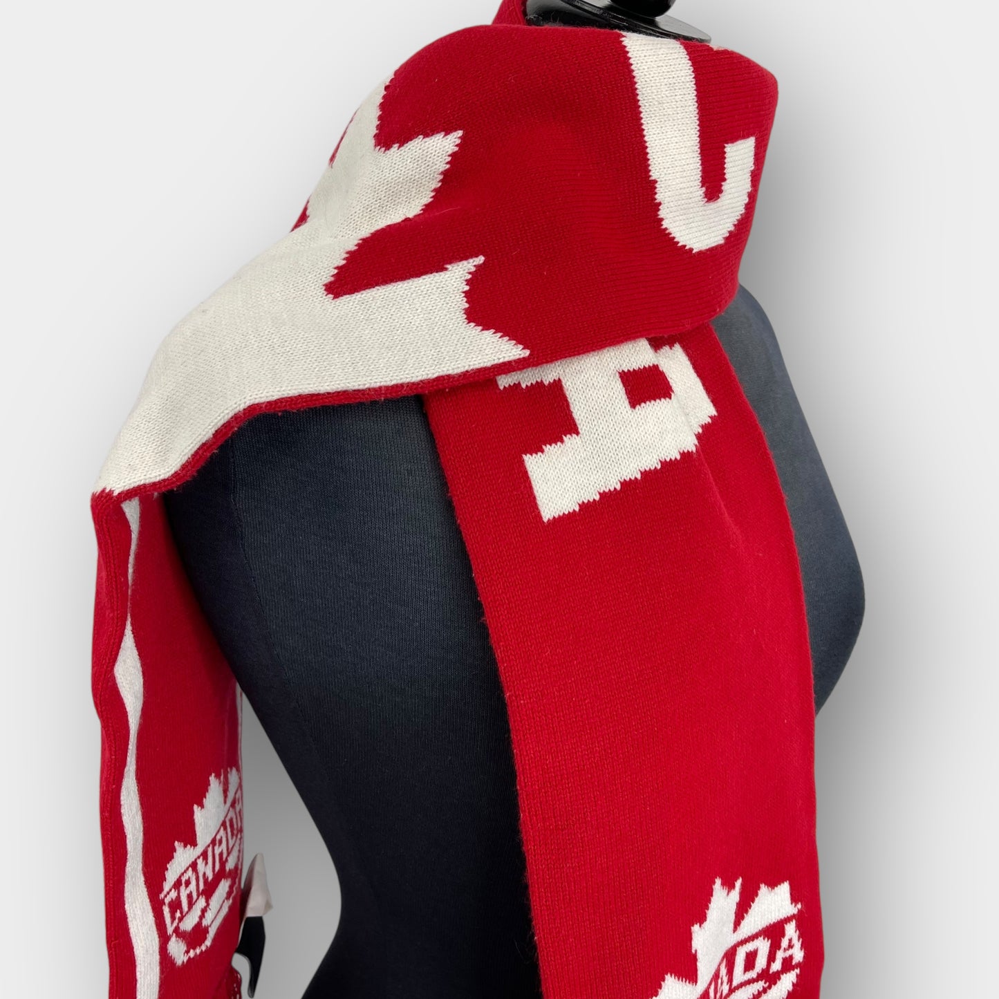 Umbro knit scarf