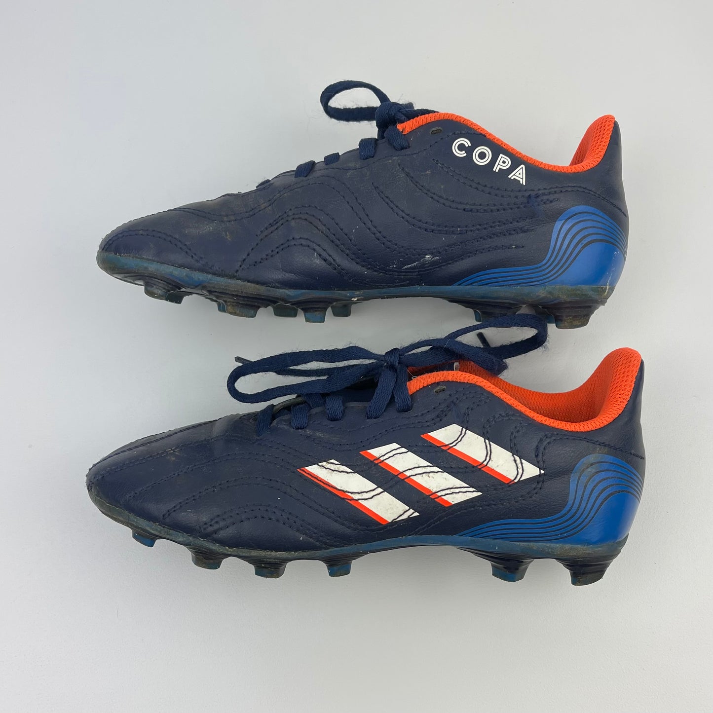 Adidas soccer shoes (2)