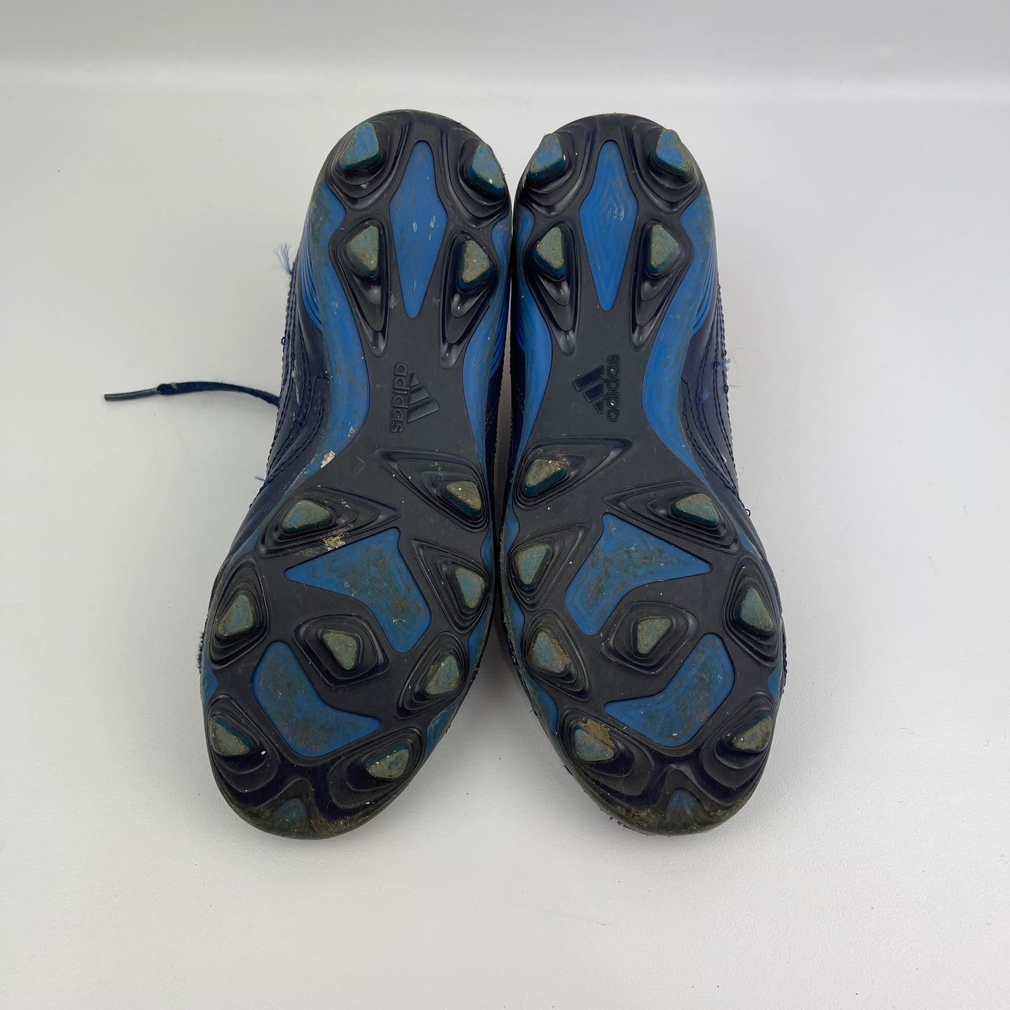 Adidas soccer shoes (2)