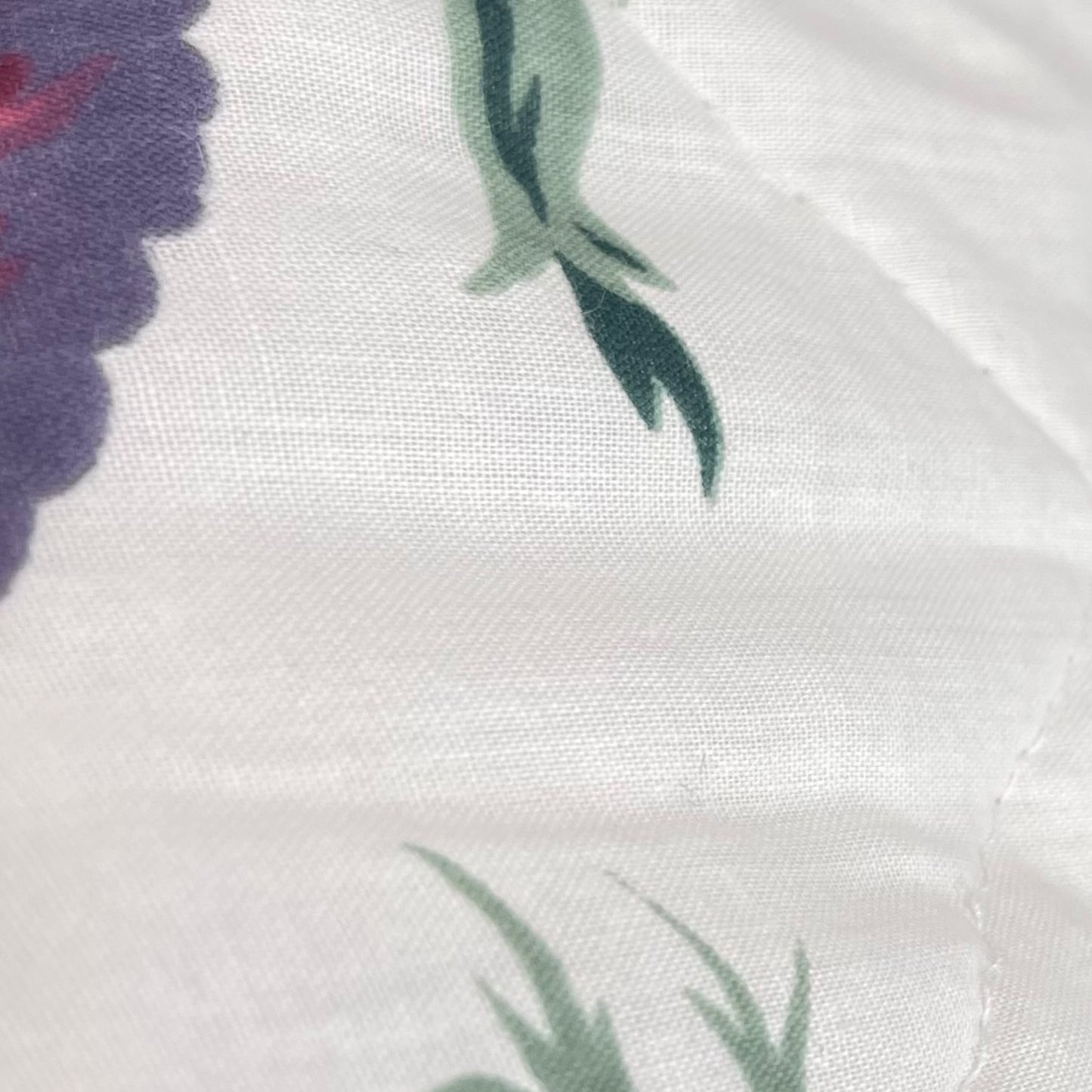 Floral print ruffle trim quilt