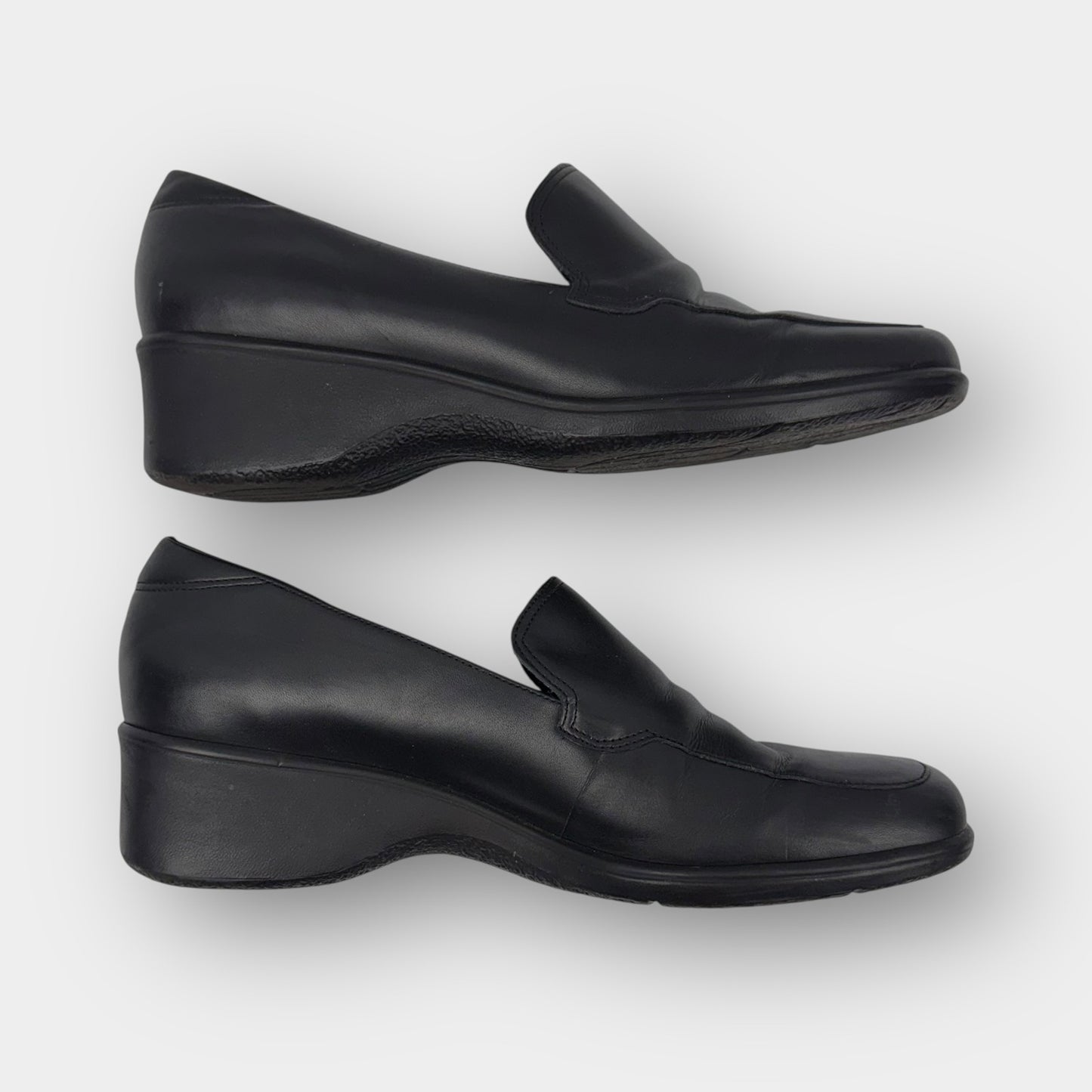 Rockport wedge loafers (7.5M)