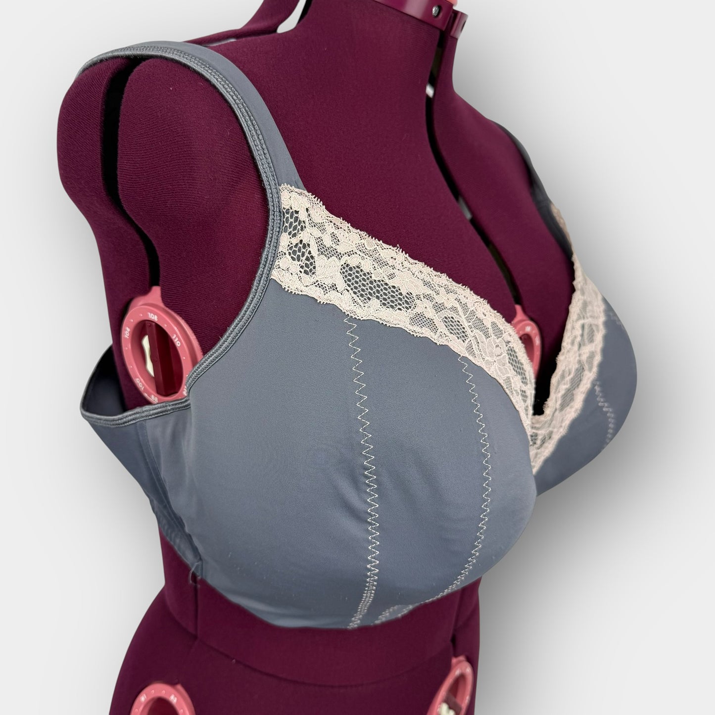 Voglio Bra (46DDD)