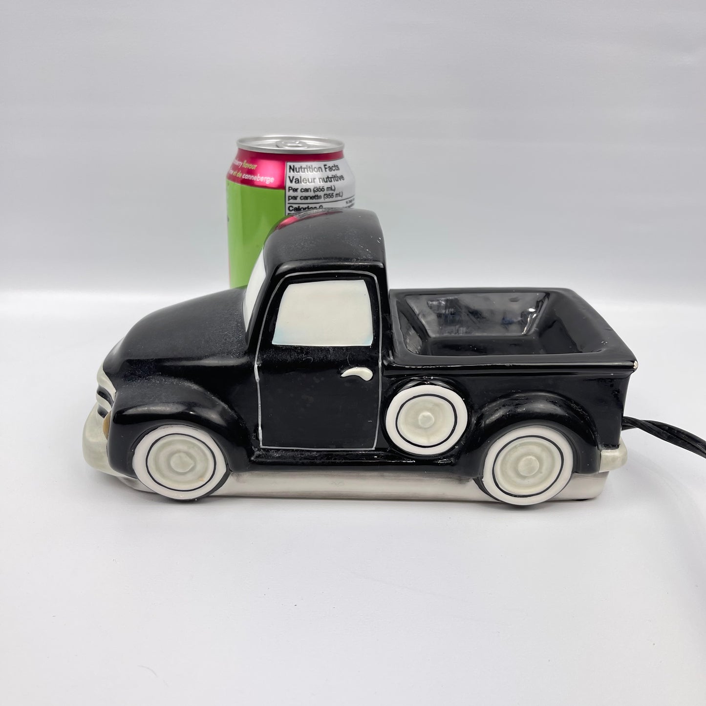 Scentsy retro black truck warmer