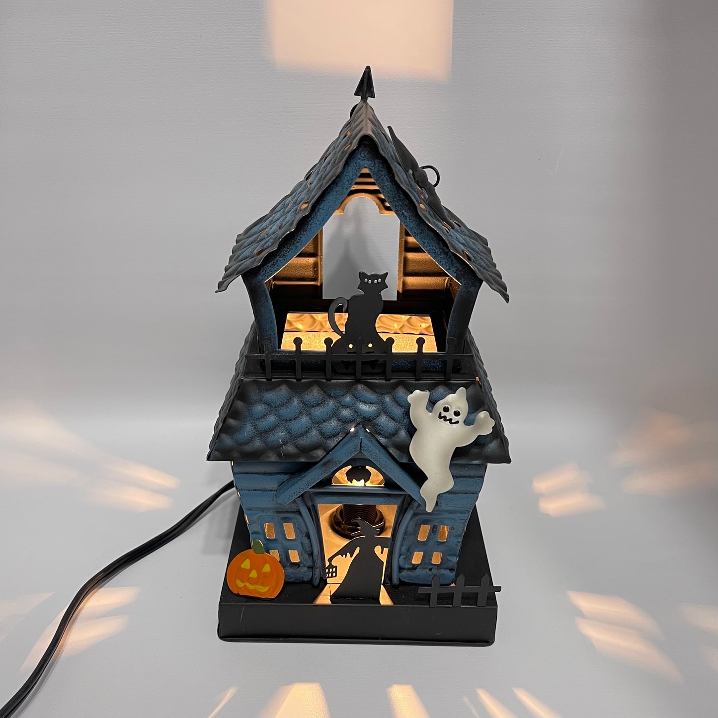 Scentsy Haunting Good Time warmer