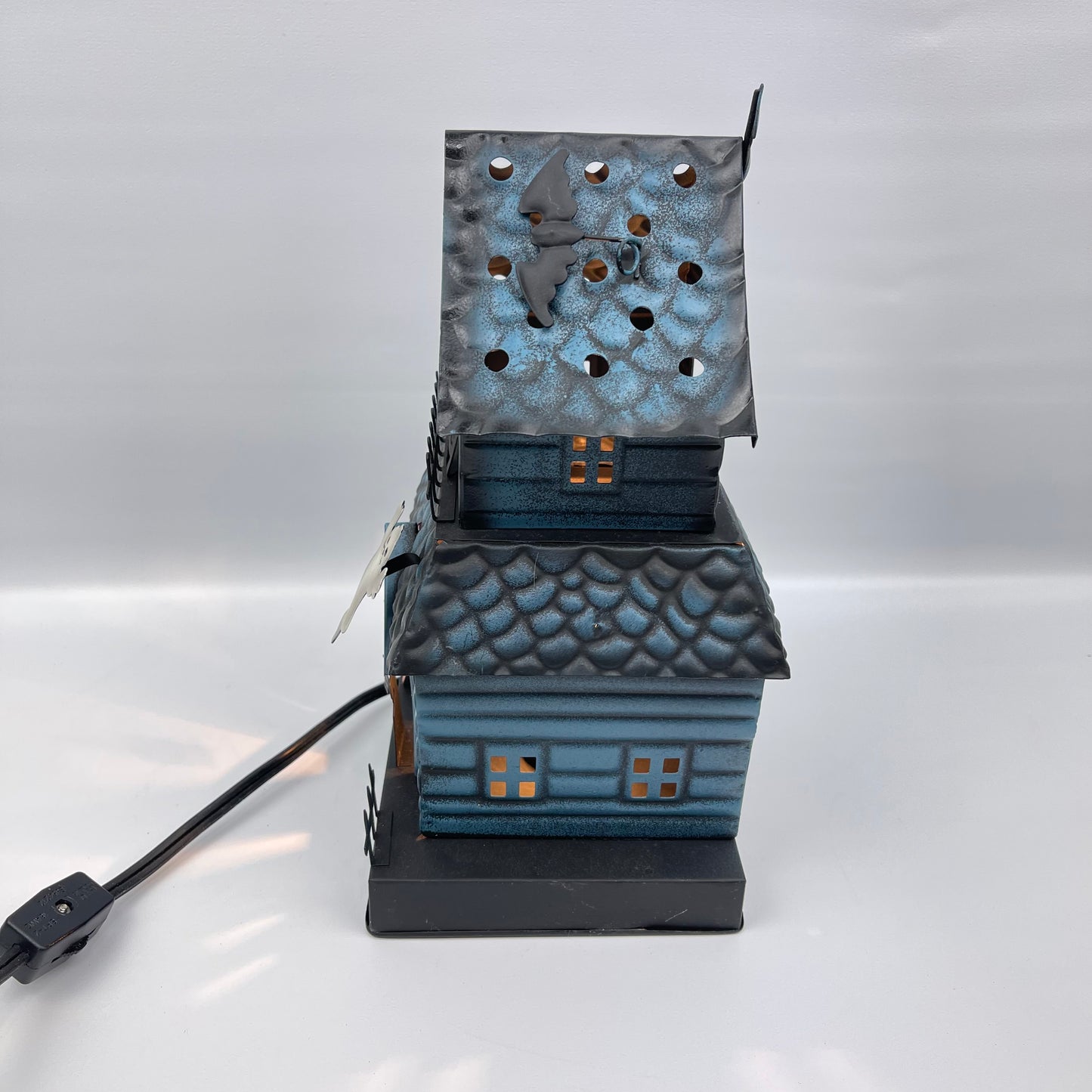 Scentsy Haunting Good Time warmer