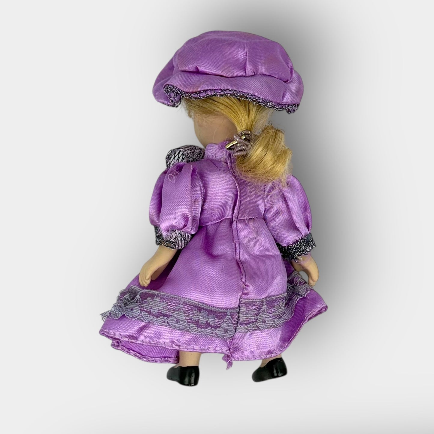 Dundee Purple Dress Doll