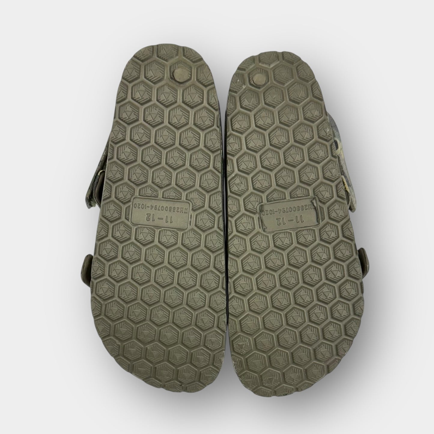 Walmart Camo Sandals (11/12 tod)