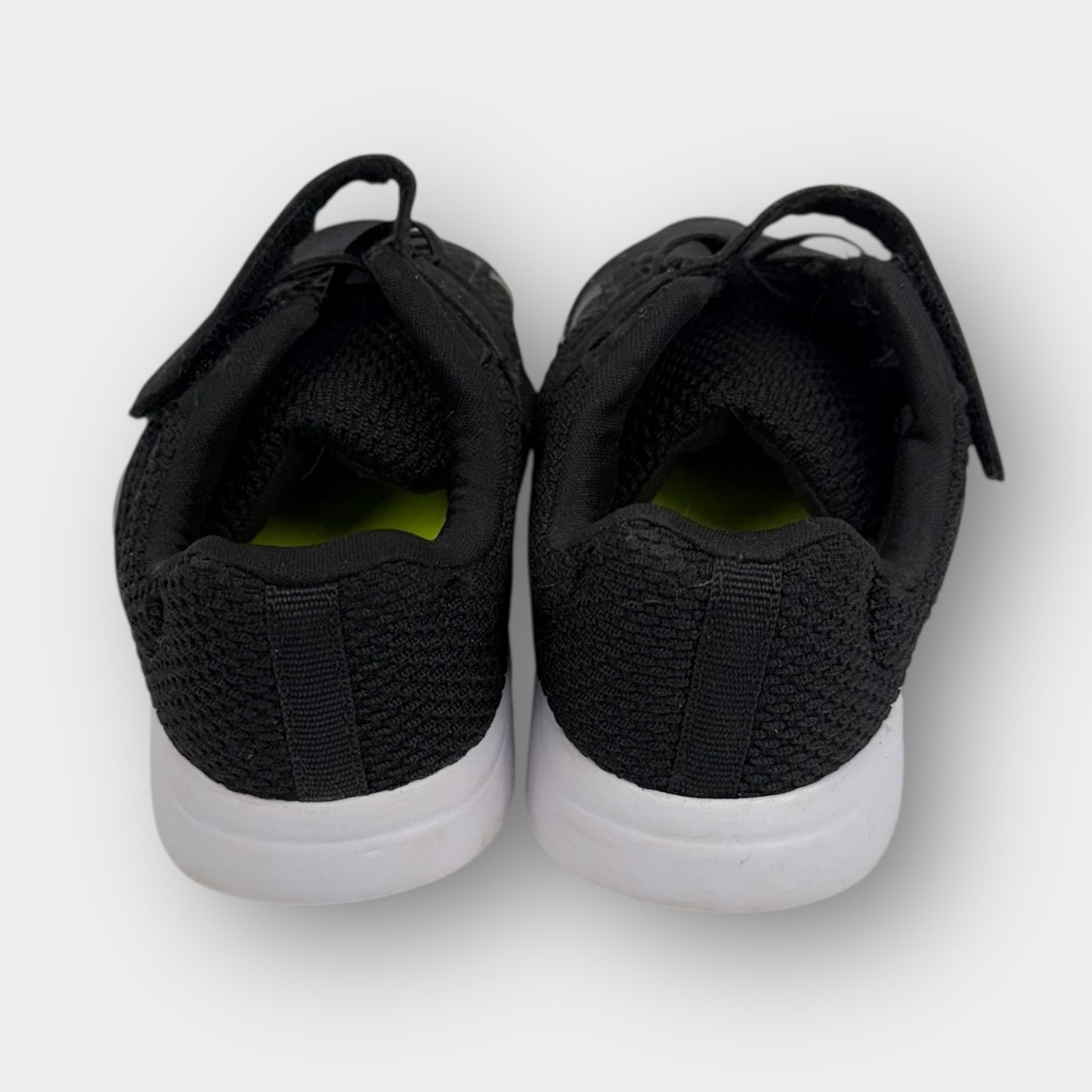 Athletic Works Shoes (9 tod)