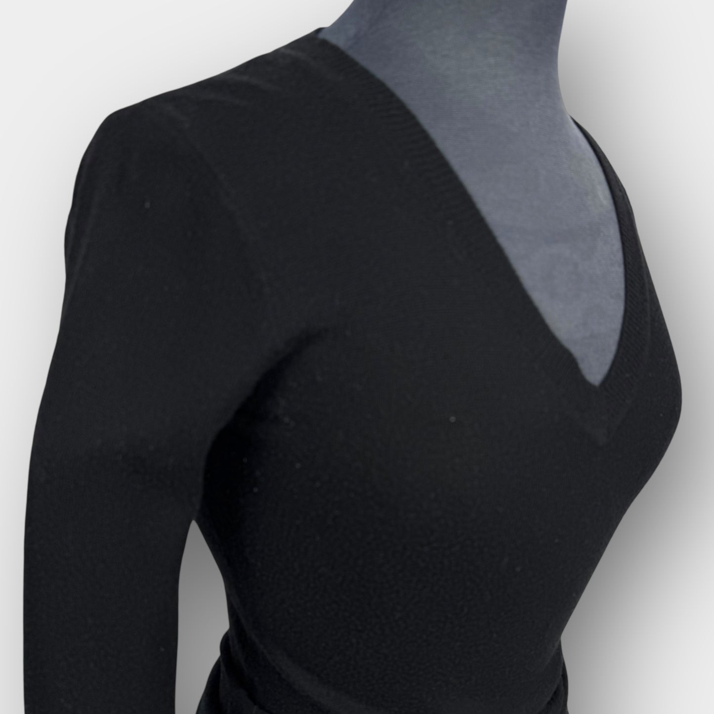 Costa Blanca V-neck sweater