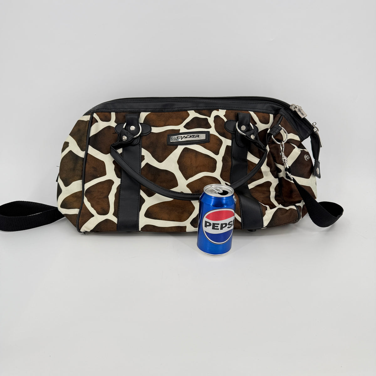 Tracker Giraffe Travel Bag