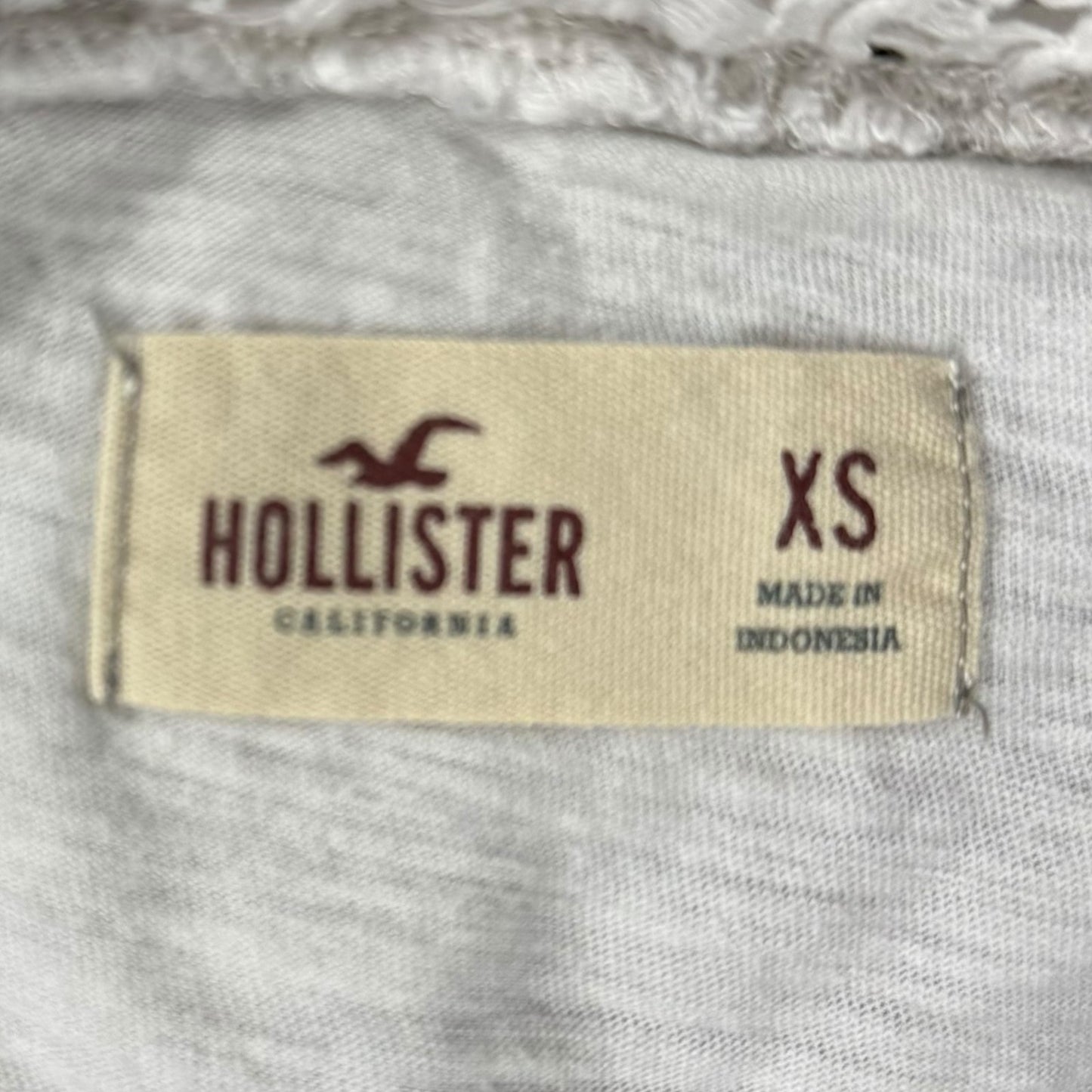 Hollister cropped top