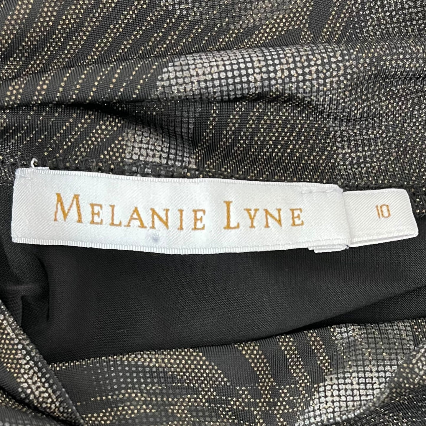 Melanie Lyne top