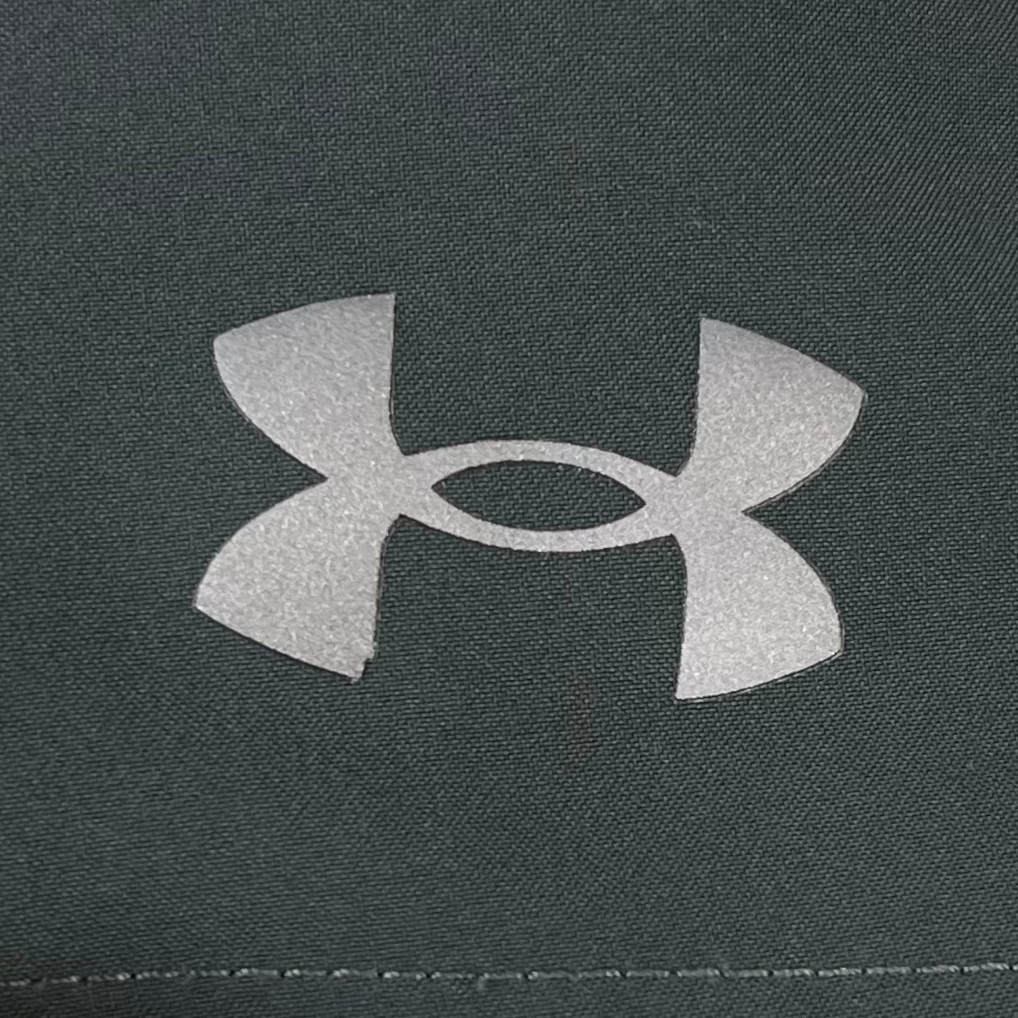 Under Armour short