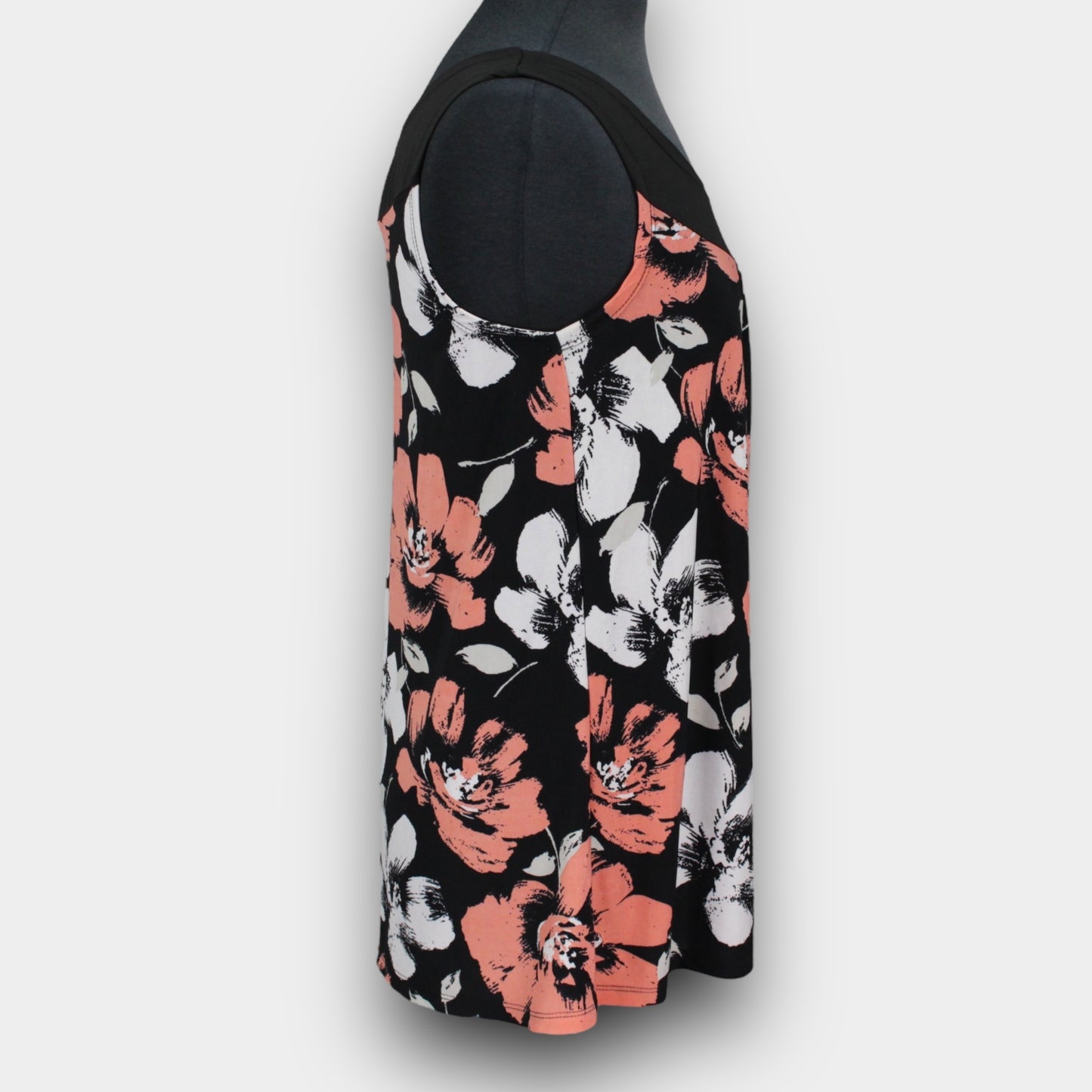 Sleeveless blouse