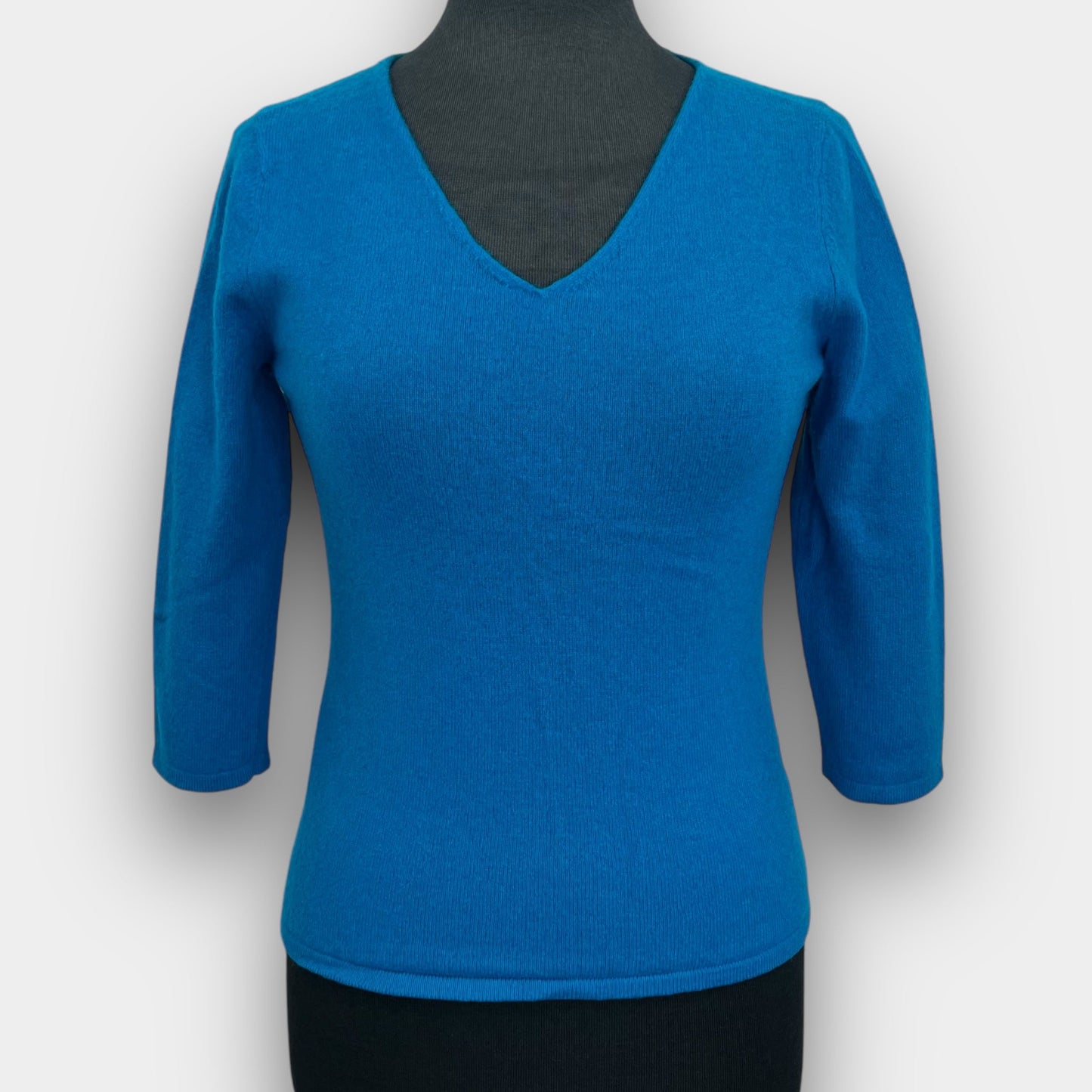 In Cashmere sweater