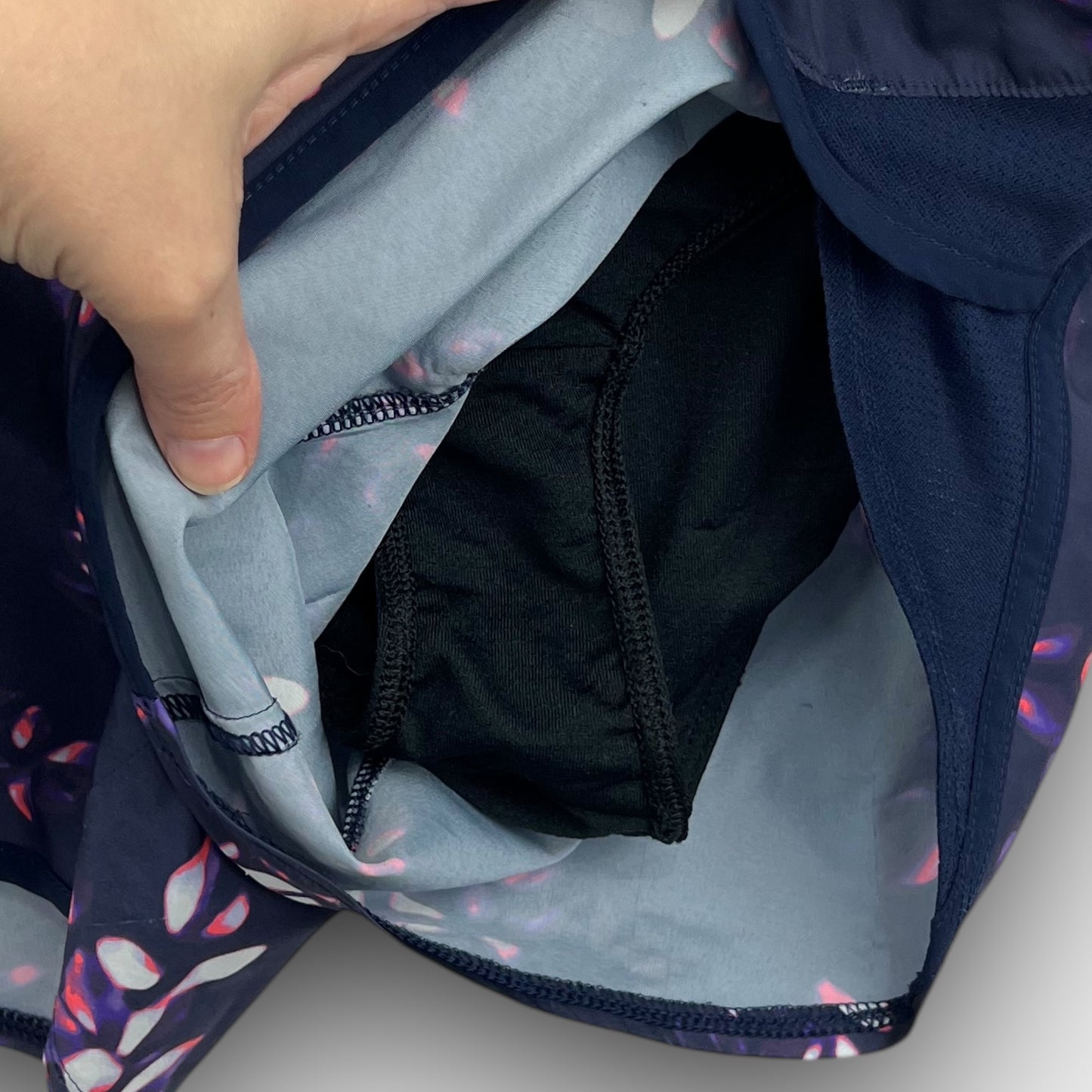 Under Armour loose short