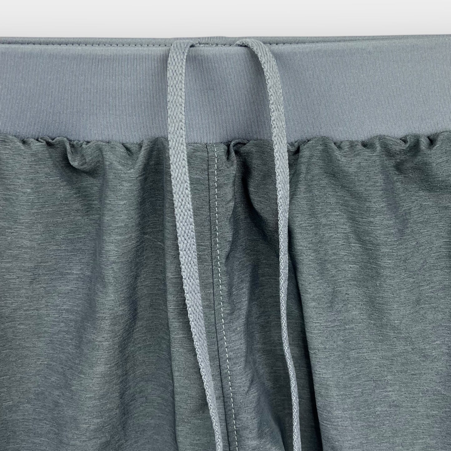 Under Armour loose short