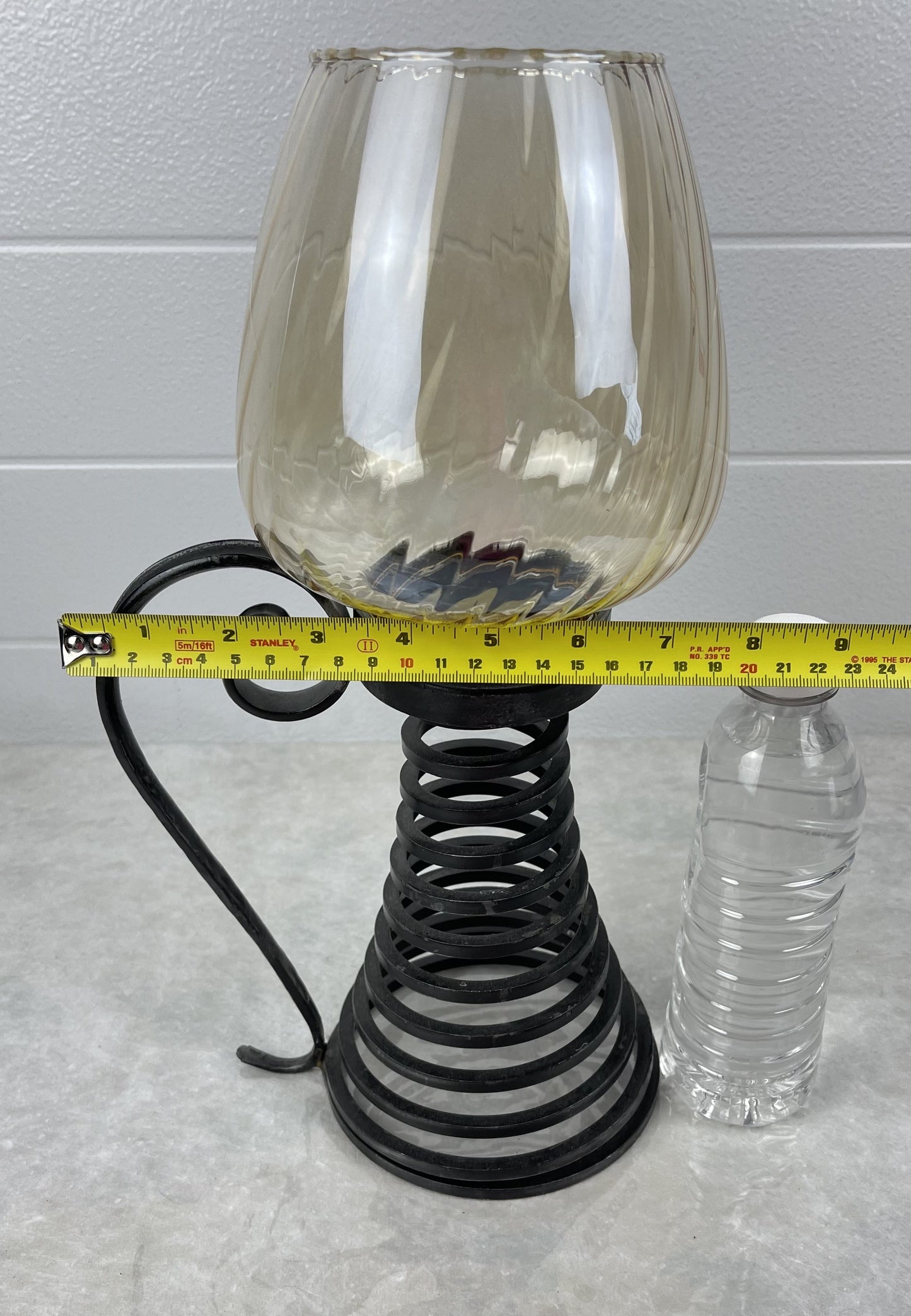 Candle holder