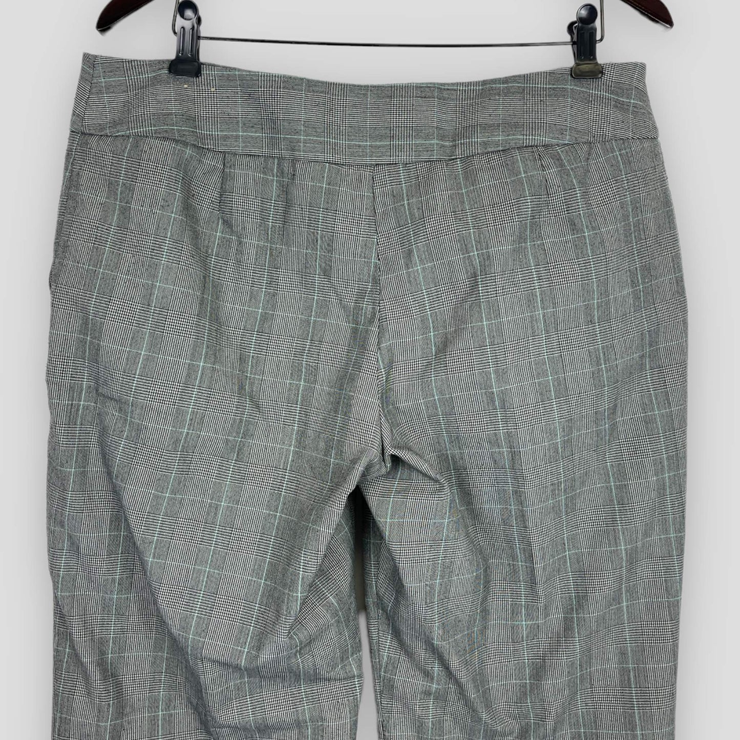Cherokee dress pant