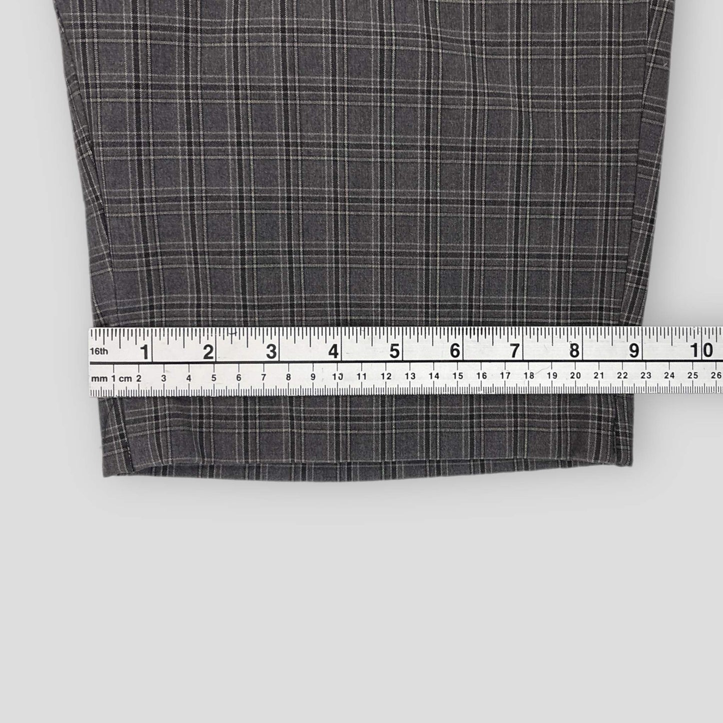Tremor short